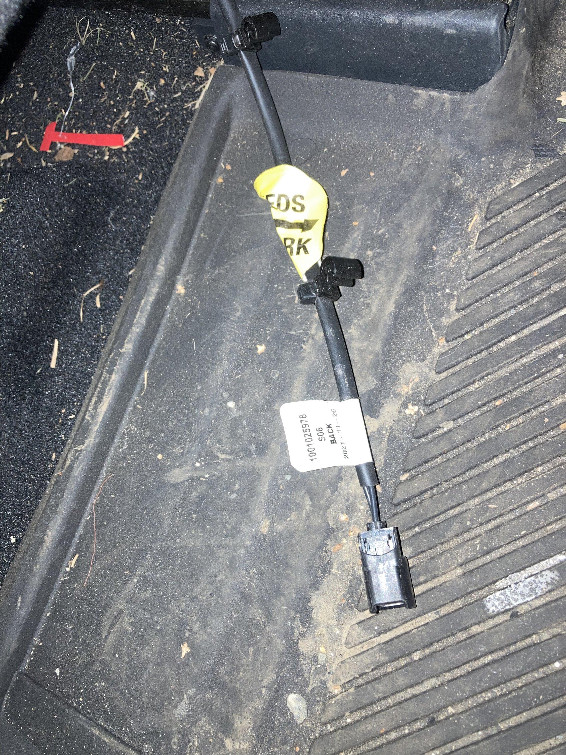 Ford Bronco Mystery cable under seat 6A23AD3D-6483-40A4-8530-45177942594B