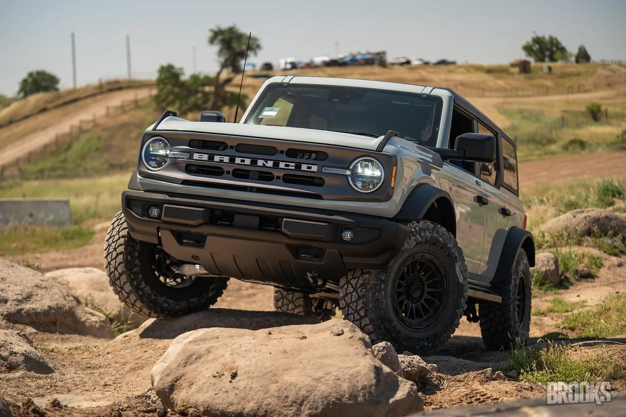Ford Bronco Which is Cactus Gray exactly? i-9WwTM3N-X2