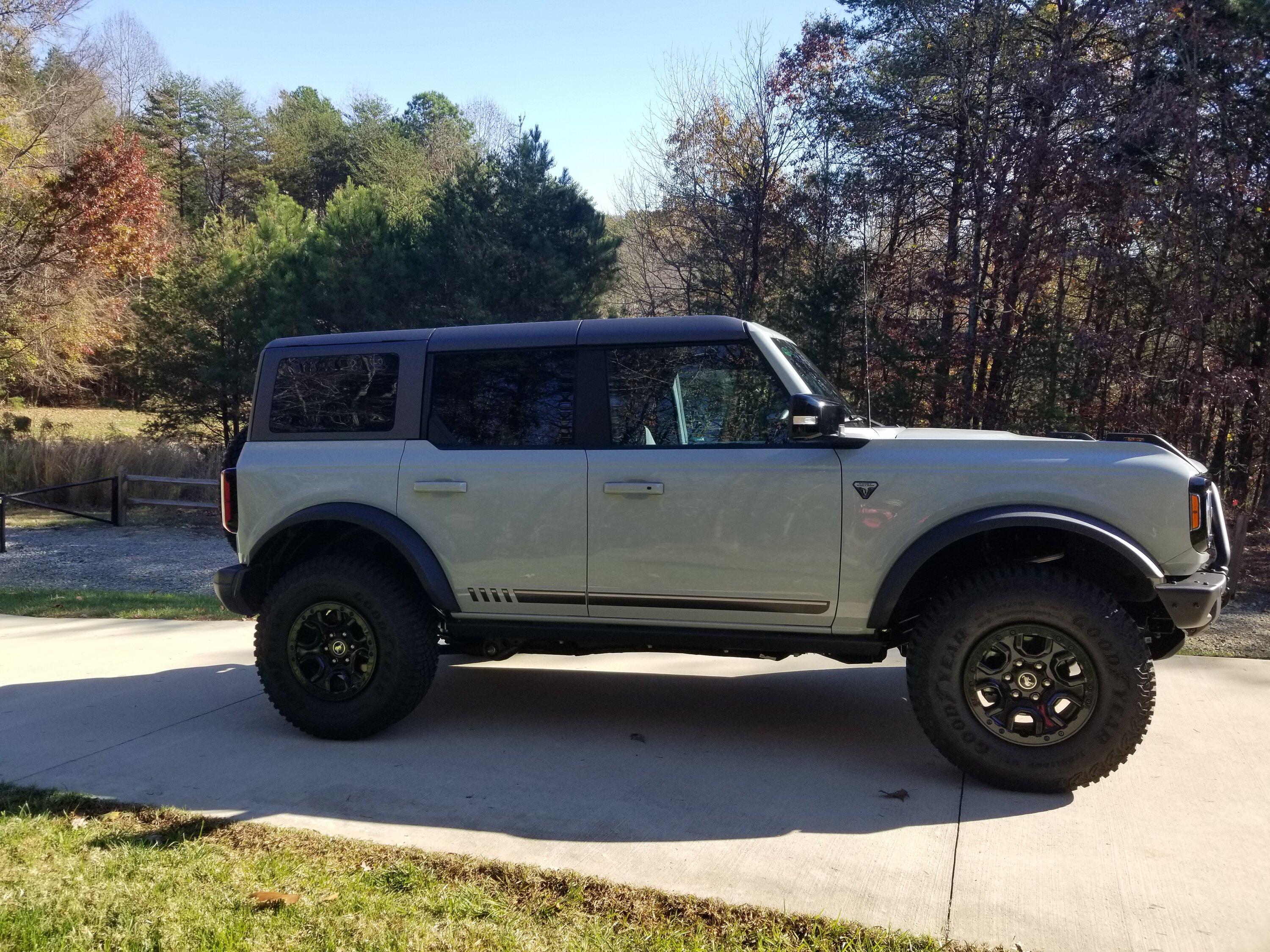 Ford Bronco Which is Cactus Gray exactly? 20221117_125808