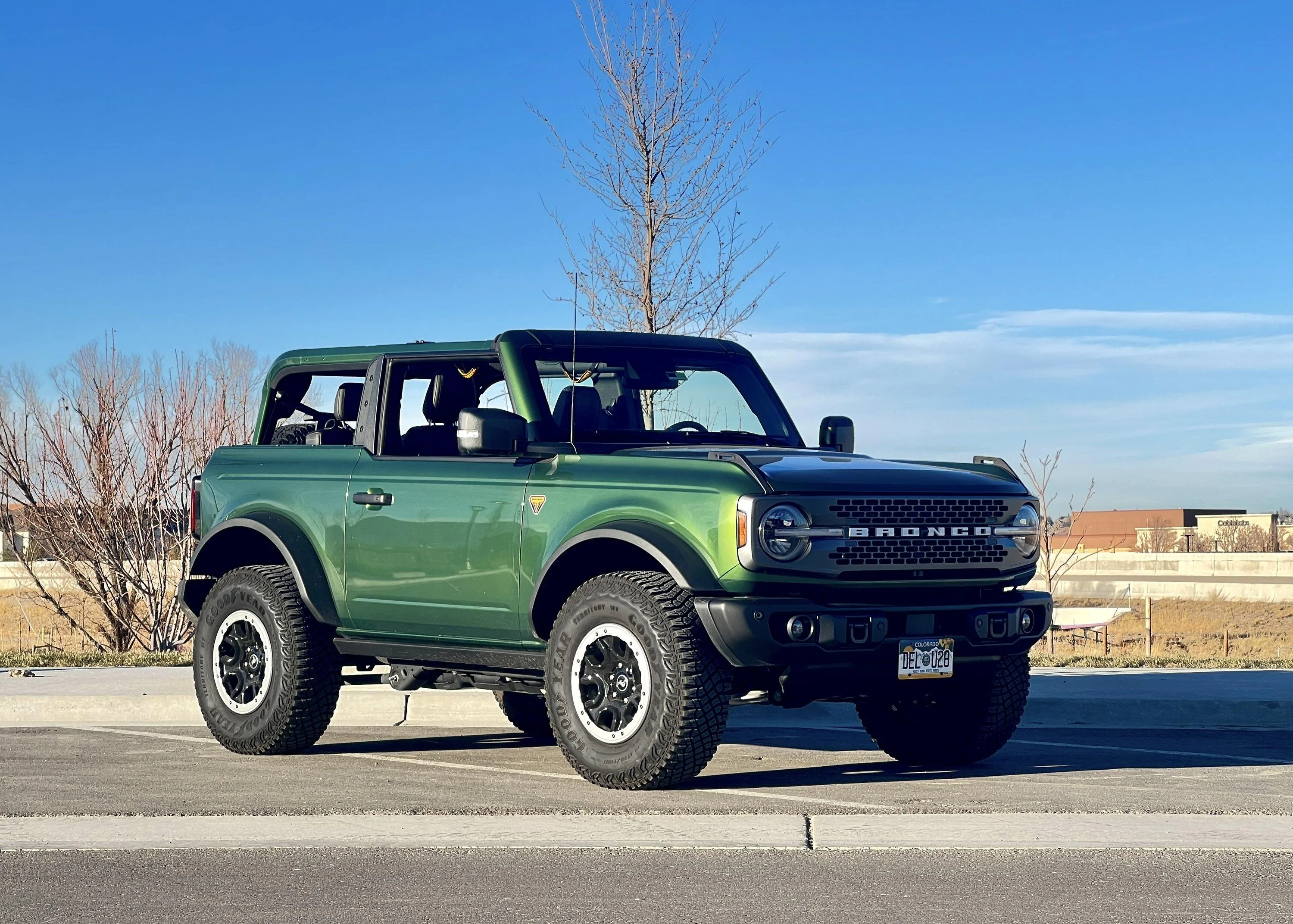 Ford Bronco ERUPTION GREEN Bronco Club 345FF032-CF16-47B6-A7FE-293DBC18A954_1_201_a