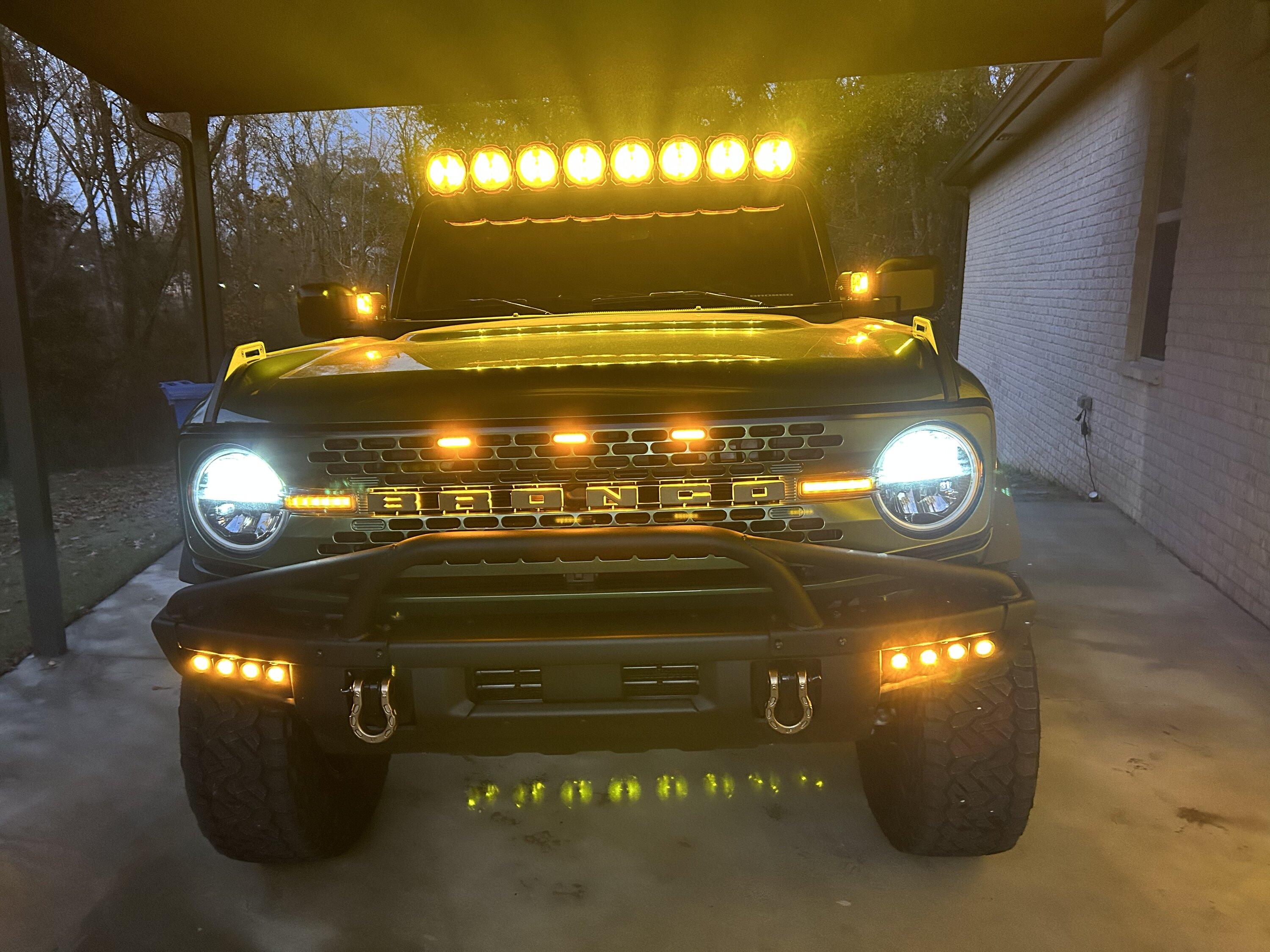 Ford Bronco ERUPTION GREEN Bronco Club F41A35C6-DA84-4AD8-B459-1C7C7A3F4AFF