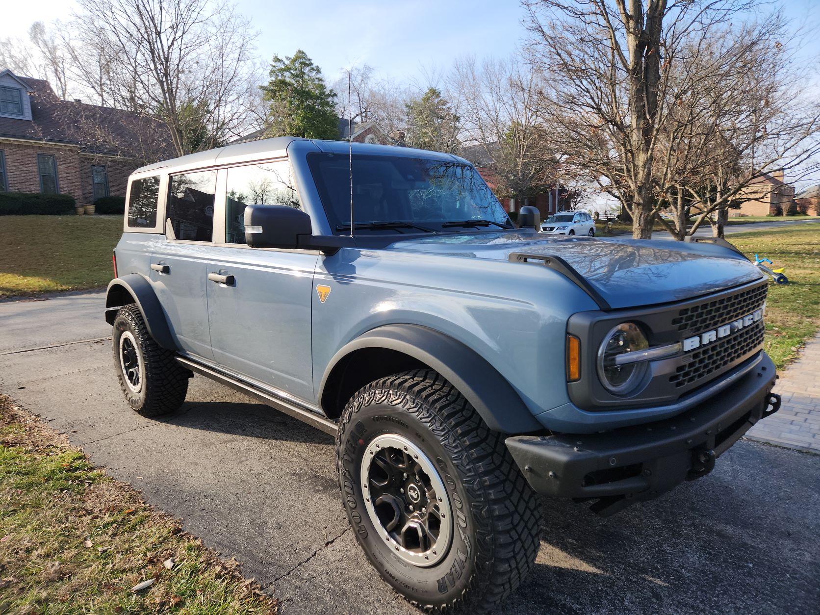 Ford Bronco Azure Gray vs Area 51 colors side-by-side comparison pics + AGM in the sun Sunny Passenger