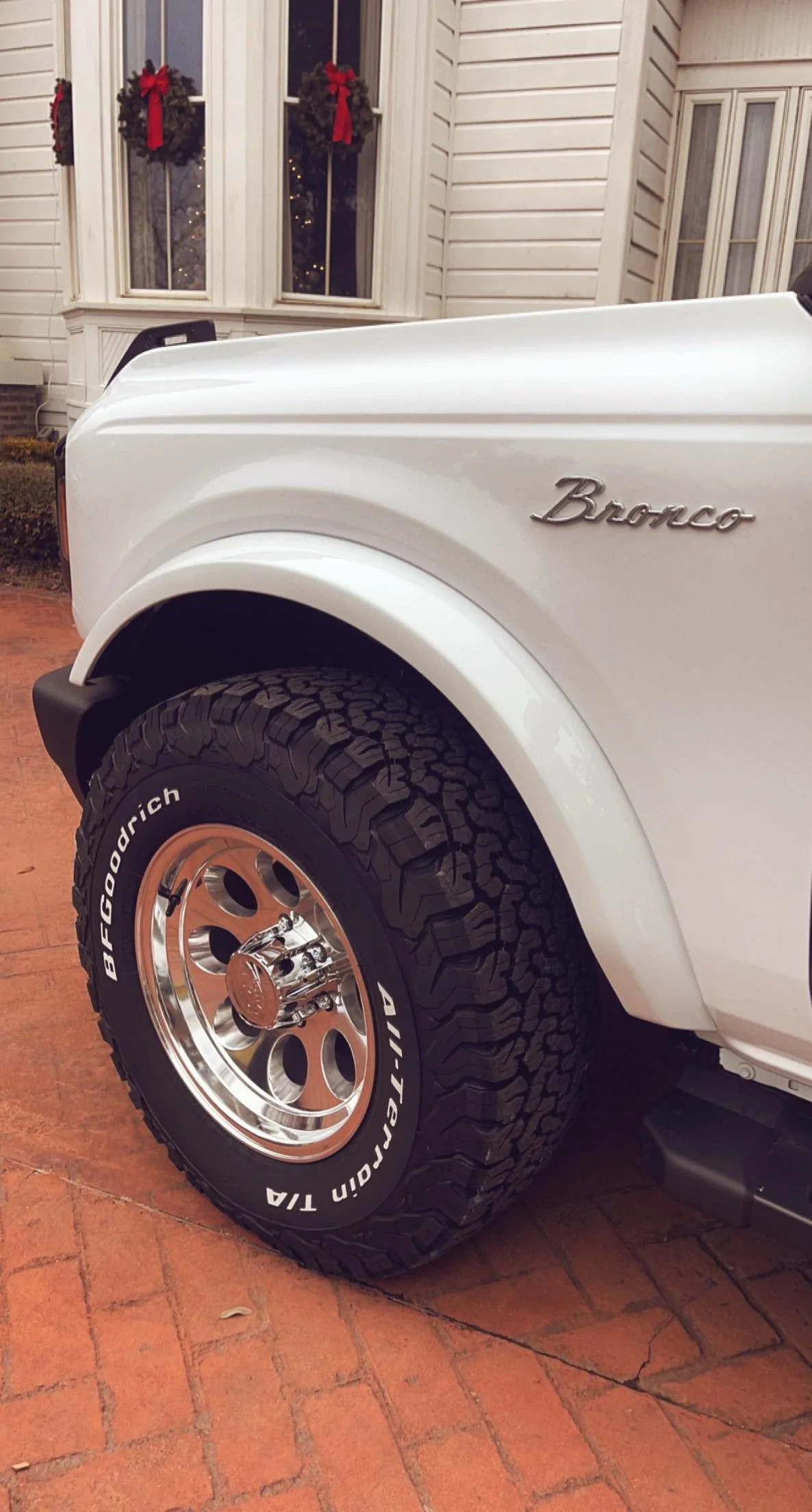 Ford Bronco 10/31/2022 build week group 2EF65108-883C-4425-BC13-FB0934CA9C59