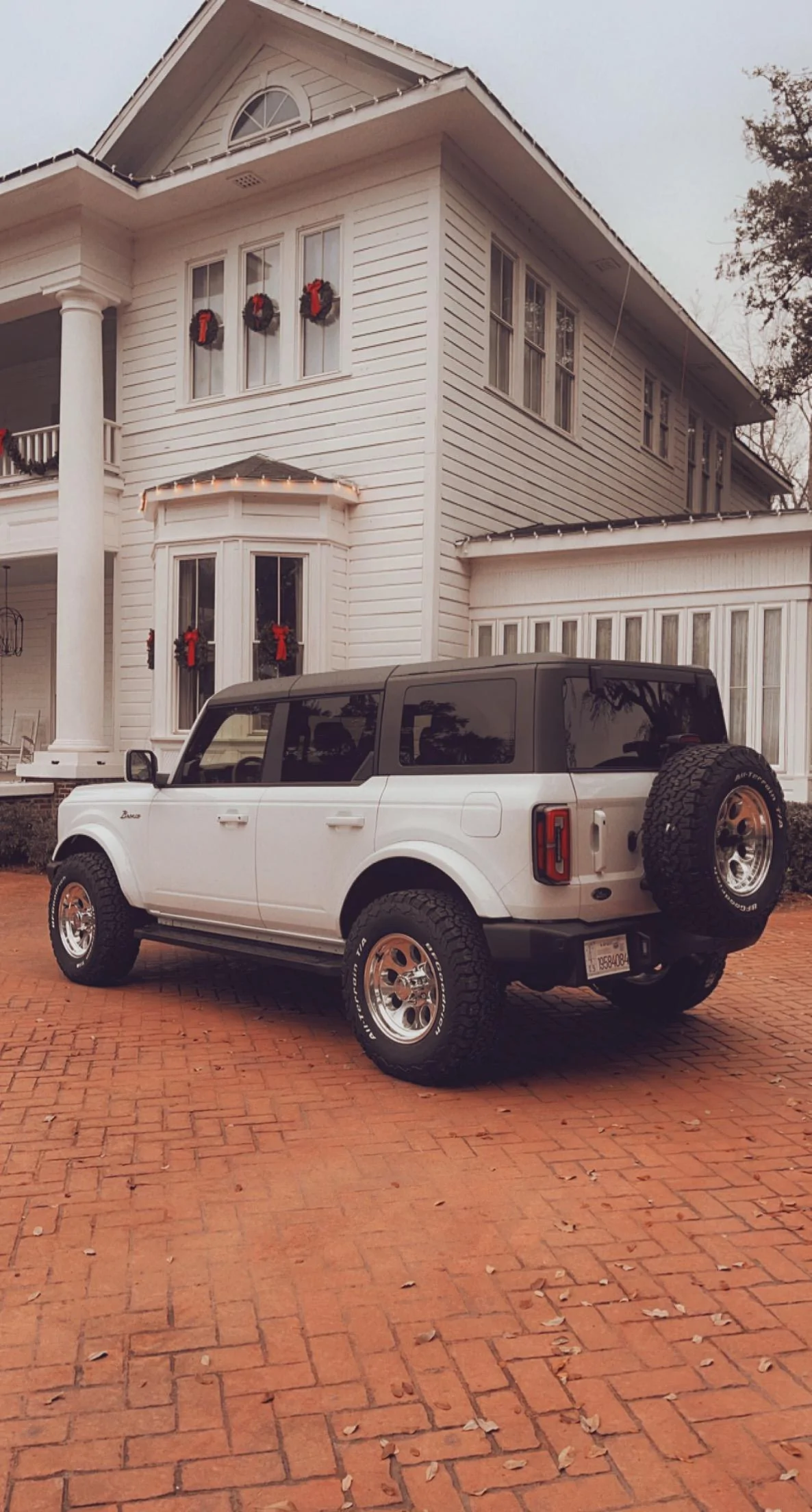 Ford Bronco 10/31/2022 build week group E105BCB2-752C-4B44-9CB7-5F9242F91BD9