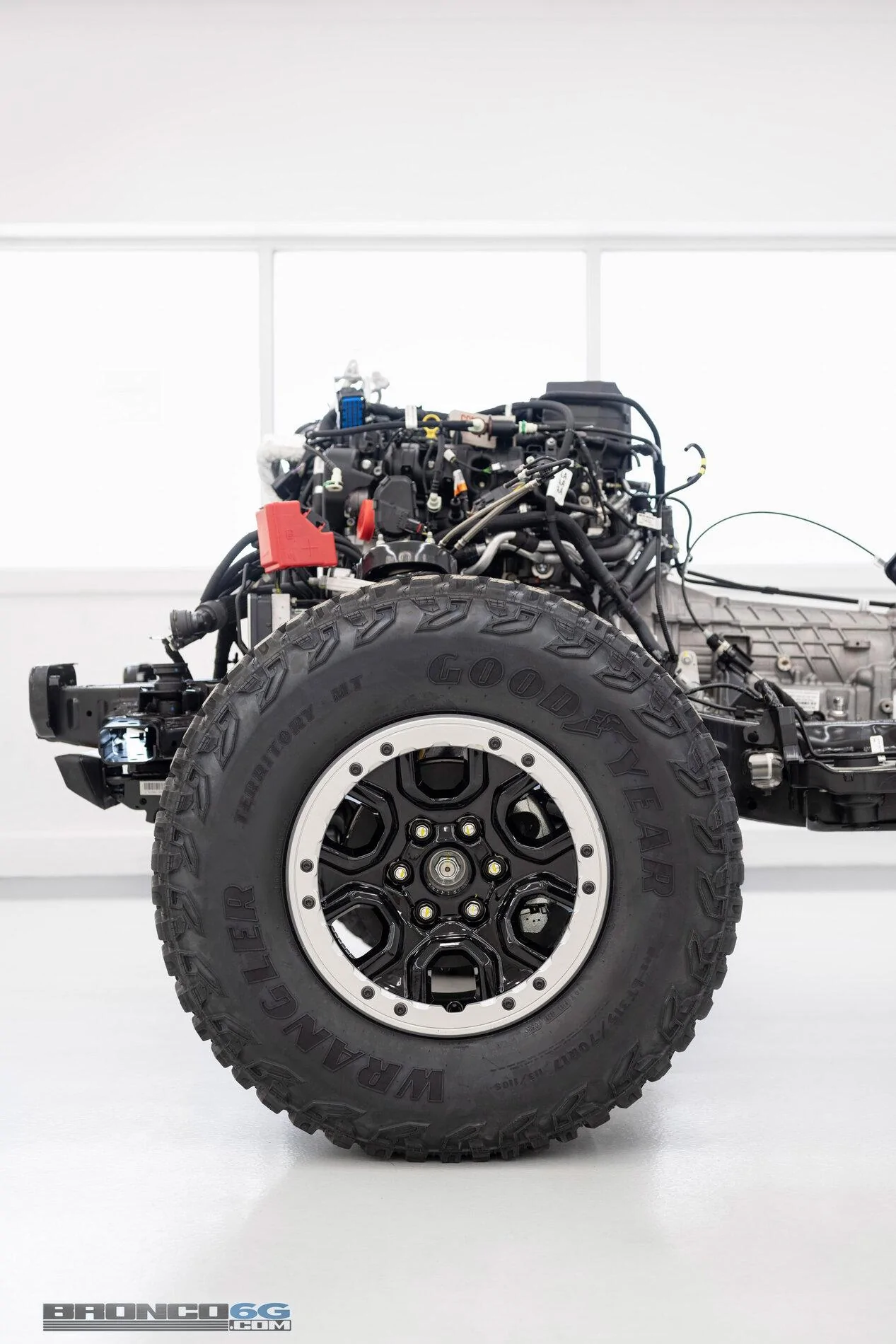 Ford Bronco Pics: Bronco Frame, Chassis and Suspension bronco_parts_04-jpg