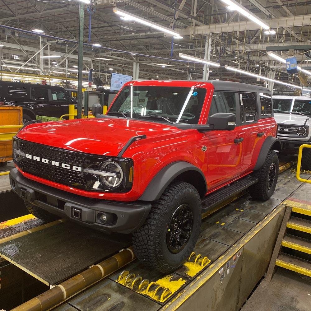 Ford Bronco 11/28/2022 Build Week image