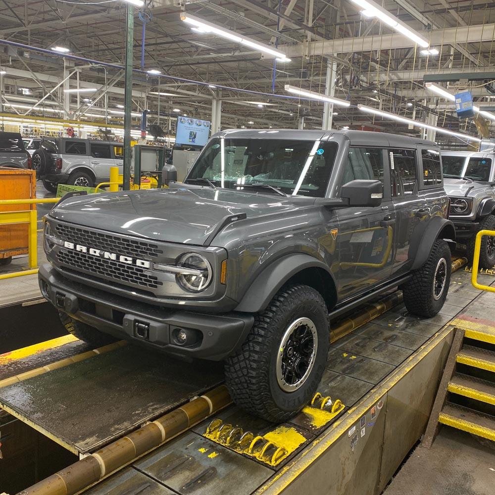 Ford Bronco 11/28/2022 Build Week image