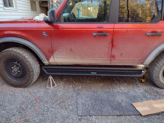 Ford Bronco Go Rhino Dominator extreme steps installed BEFFD45F-FEC7-46D8-A060-72772C2271EE
