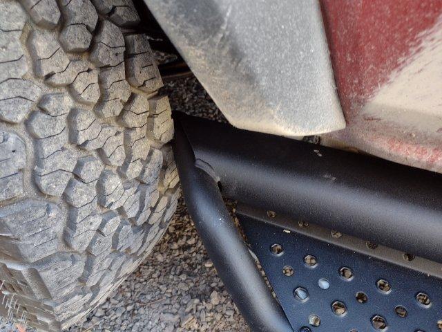 Ford Bronco Go Rhino Dominator extreme steps installed 2825455D-7A62-4AB1-AD65-B57487E4008C