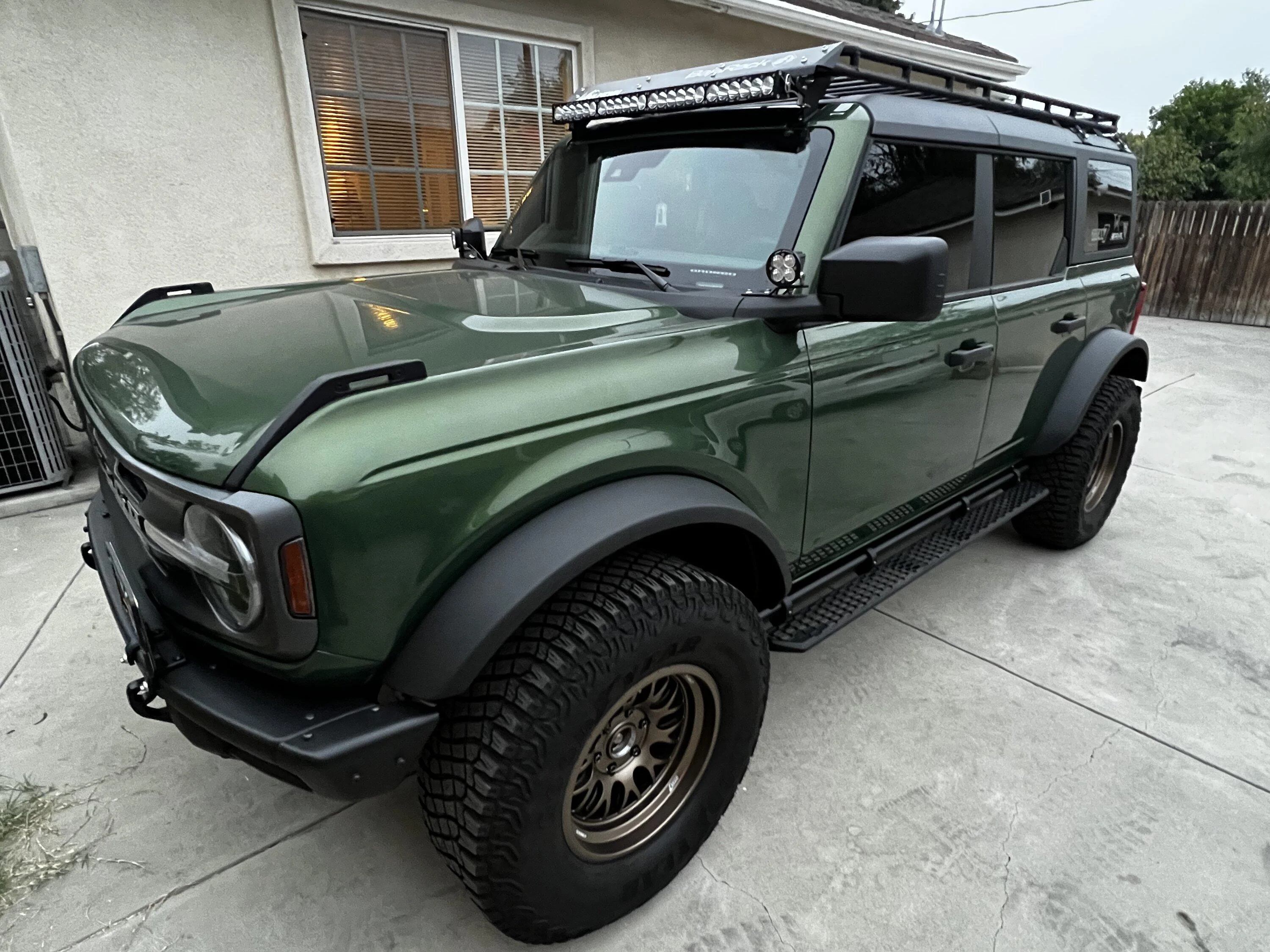 Ford Bronco Archetype Racing magnum steps E1DC7009-30F0-4B0E-91ED-52E28F6E09A5
