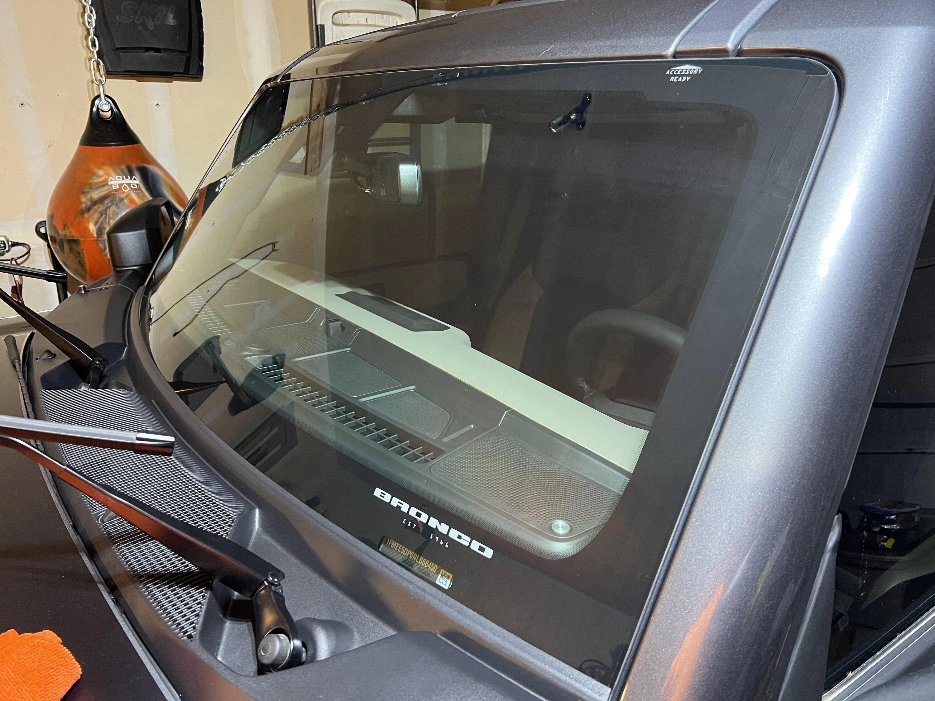 Ford Bronco Windshield protection film DIY installed! 81CE8761-E6CD-48FE-83F4-FAE037E4D532