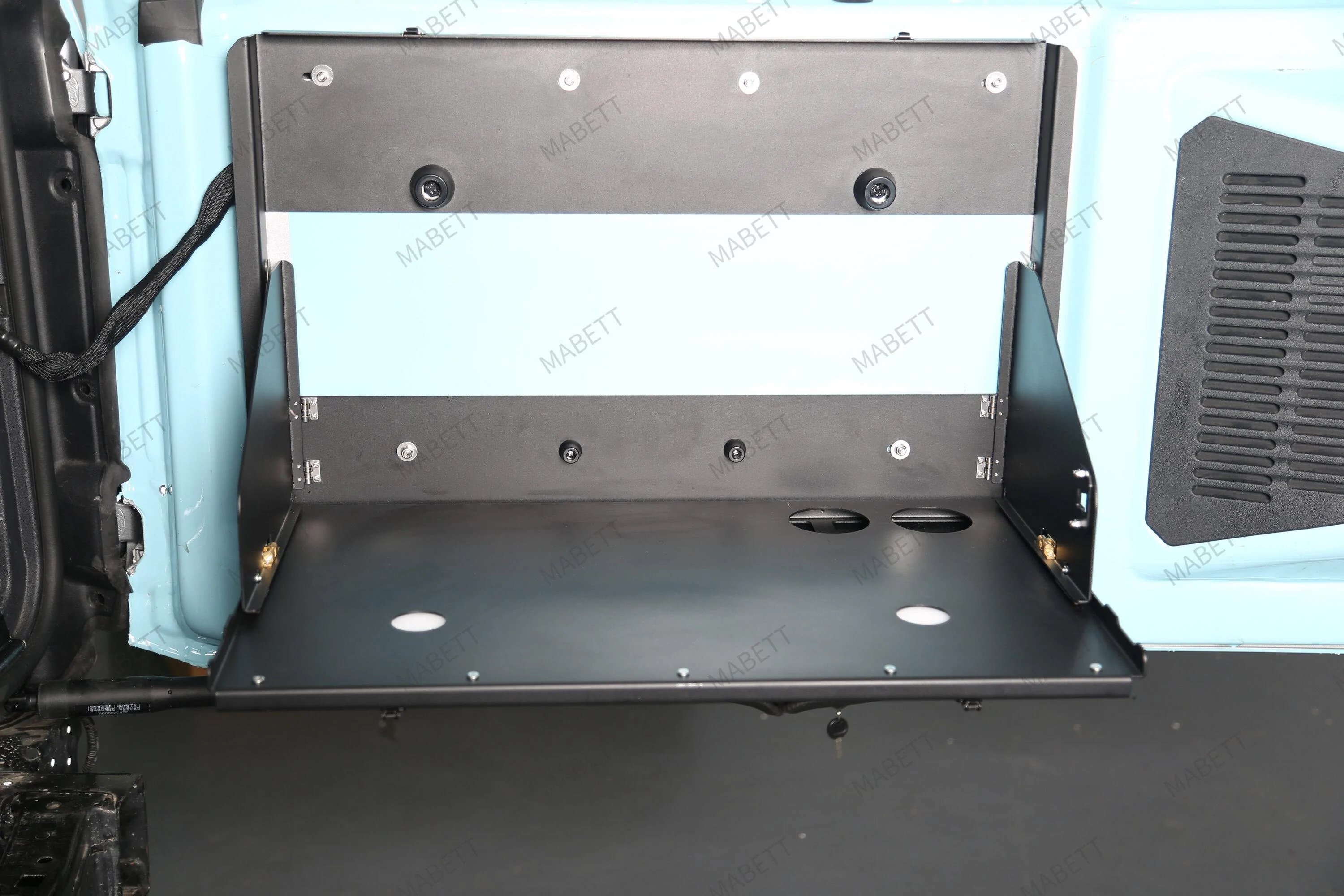 Ford Bronco Mabett launches Tailgate Table with Cutting Board! IMG_5323