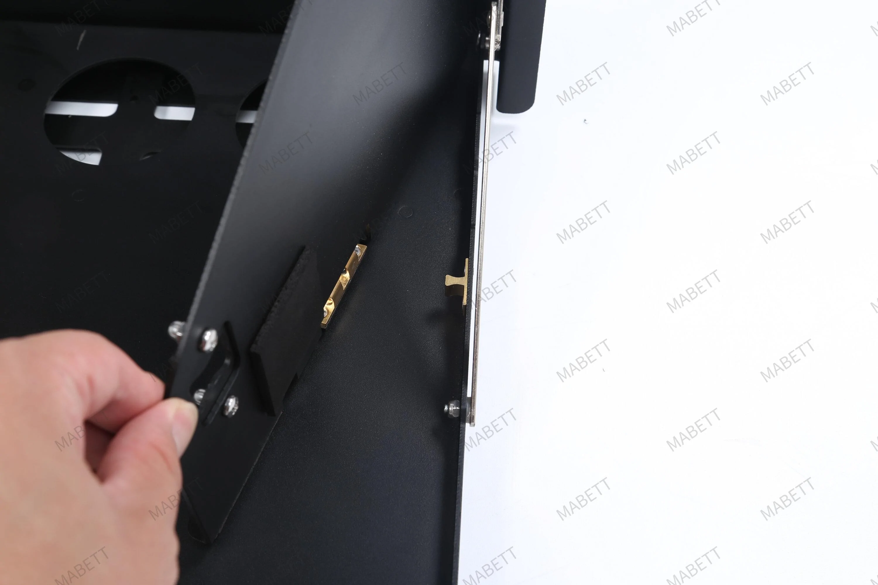 Ford Bronco Mabett launches Tailgate Table with Cutting Board! IMG_5761