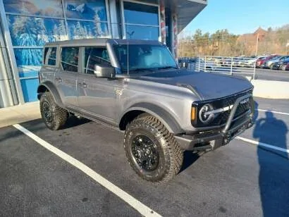 Ford Bronco CARBONIZED GRAY Bronco Club B9454124-73B8-4651-8AD5-4952A0D1B751