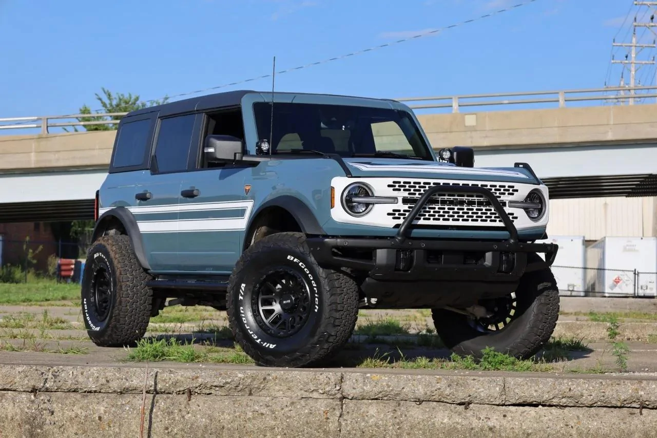maxlider-bronco-grille_1280x.webp
