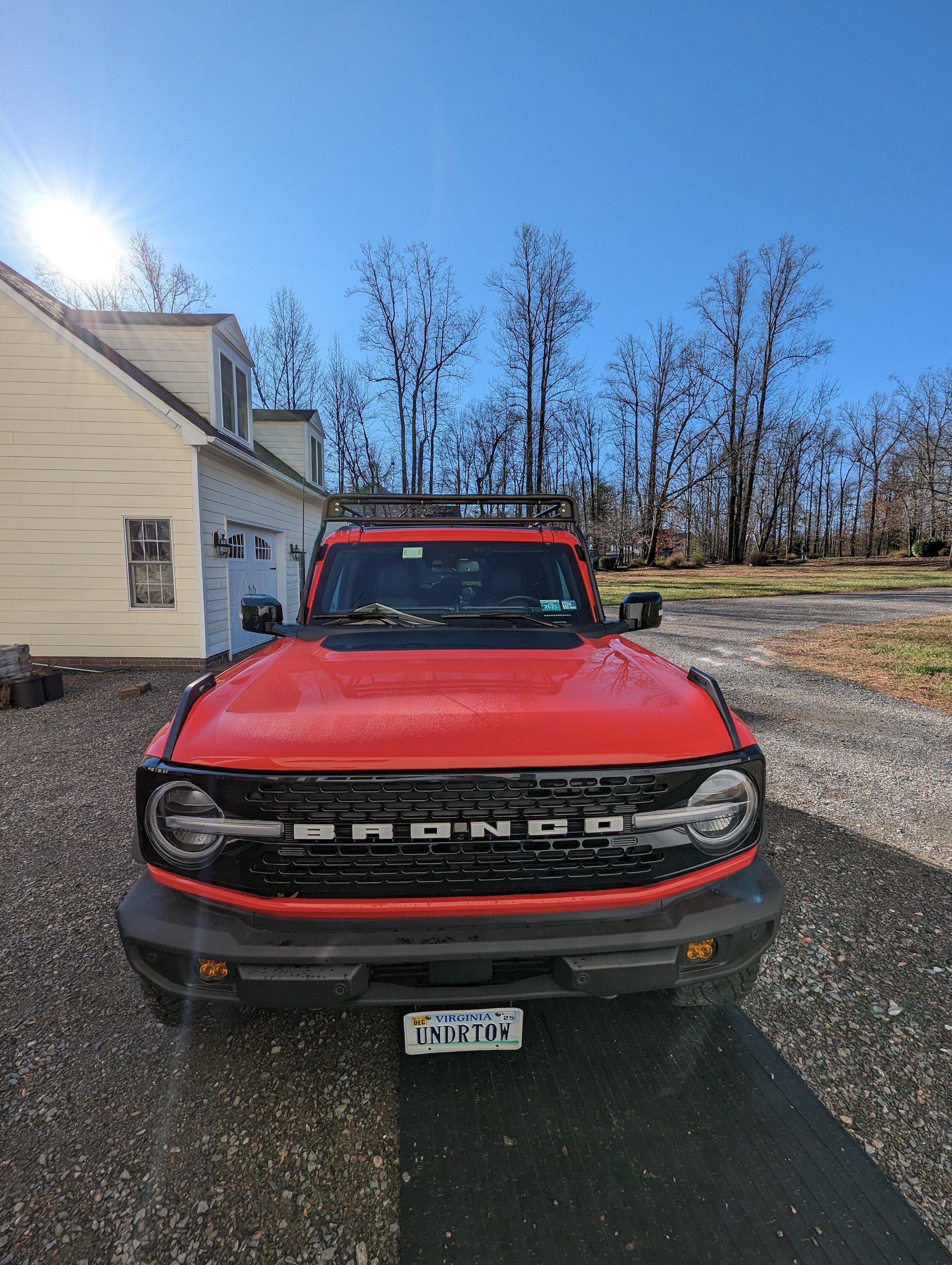 Ford Bronco Gobi rack Shipped 1 month ago. Not received and no updates PXL_20221216_152350497