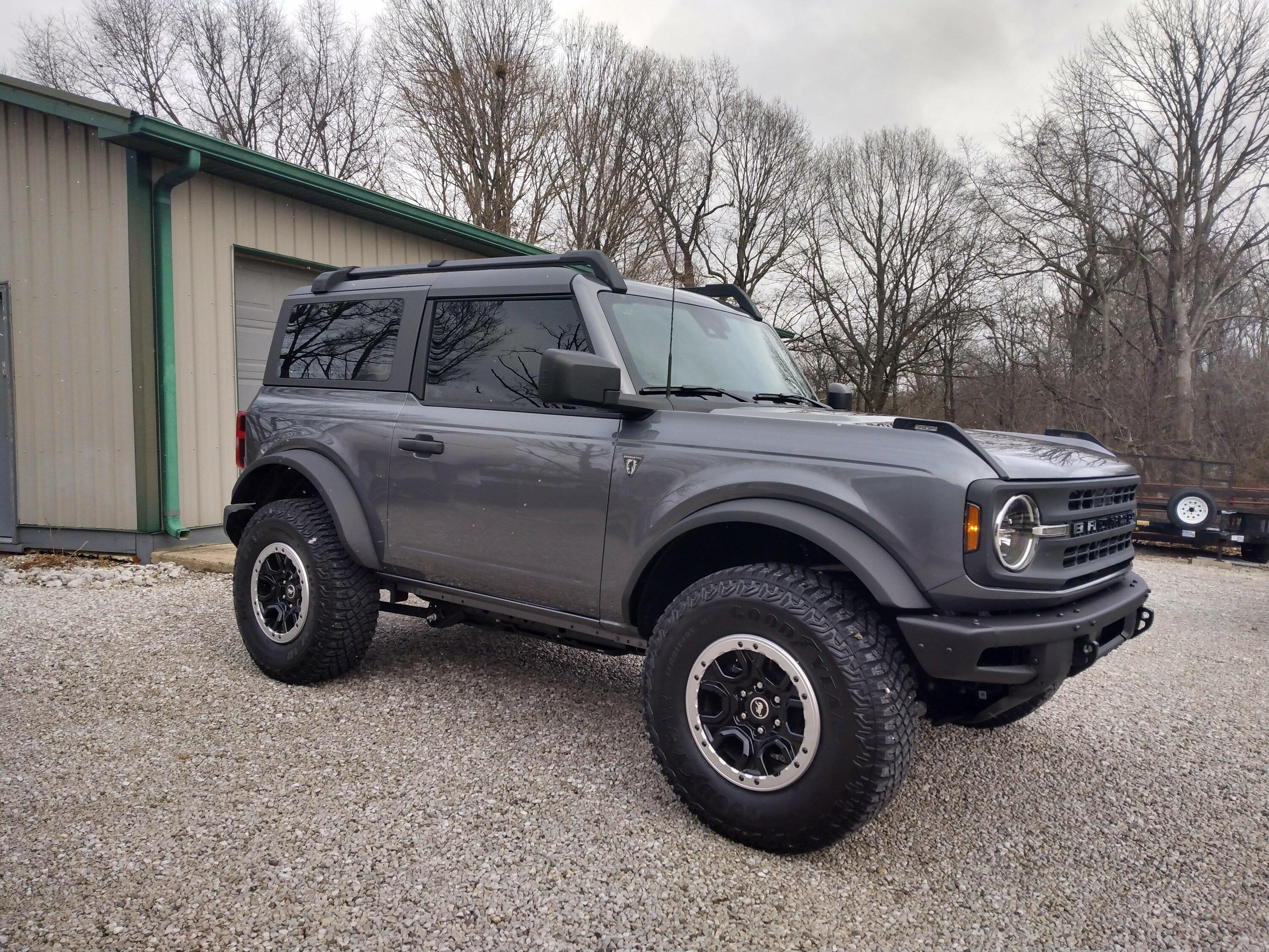 Ford Bronco CARBONIZED GRAY Bronco Club IMG_20221216_140713954_HDR