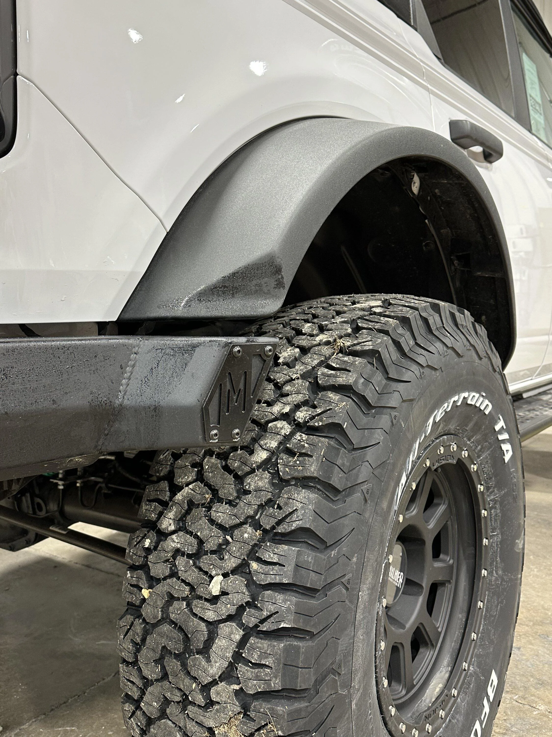 Ford Bronco Maxlider Rear Bumper Pics? IMG_6158