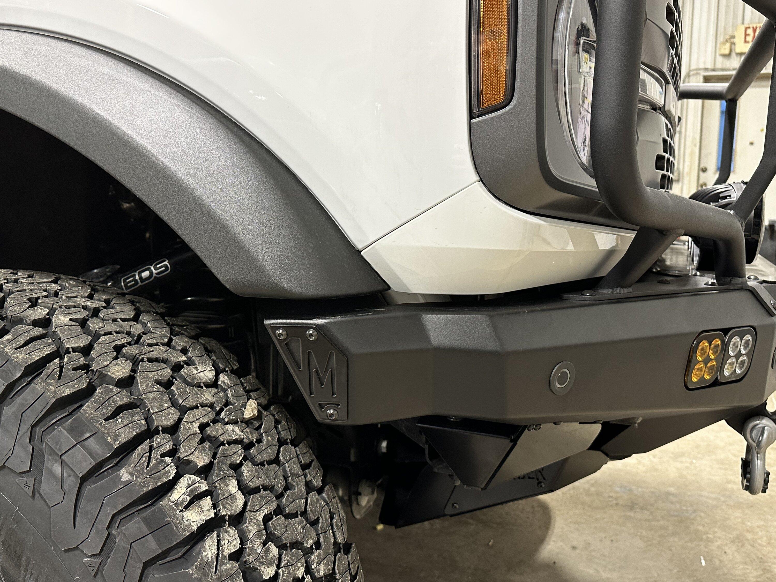 Ford Bronco Maxlider Rear Bumper Pics? IMG_6160.JPEG