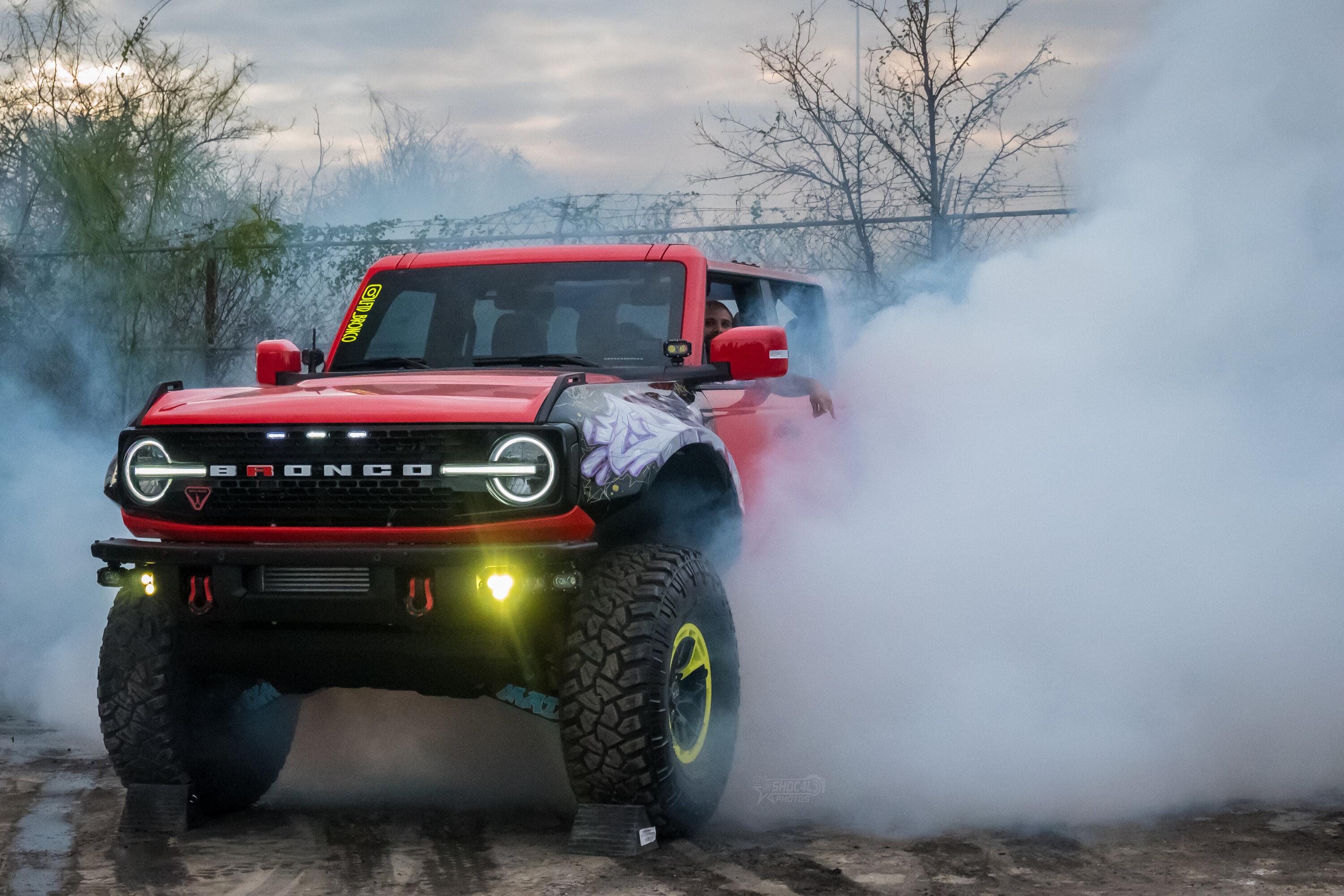 Ford Bronco Full coilovers on 40s DSC_8648