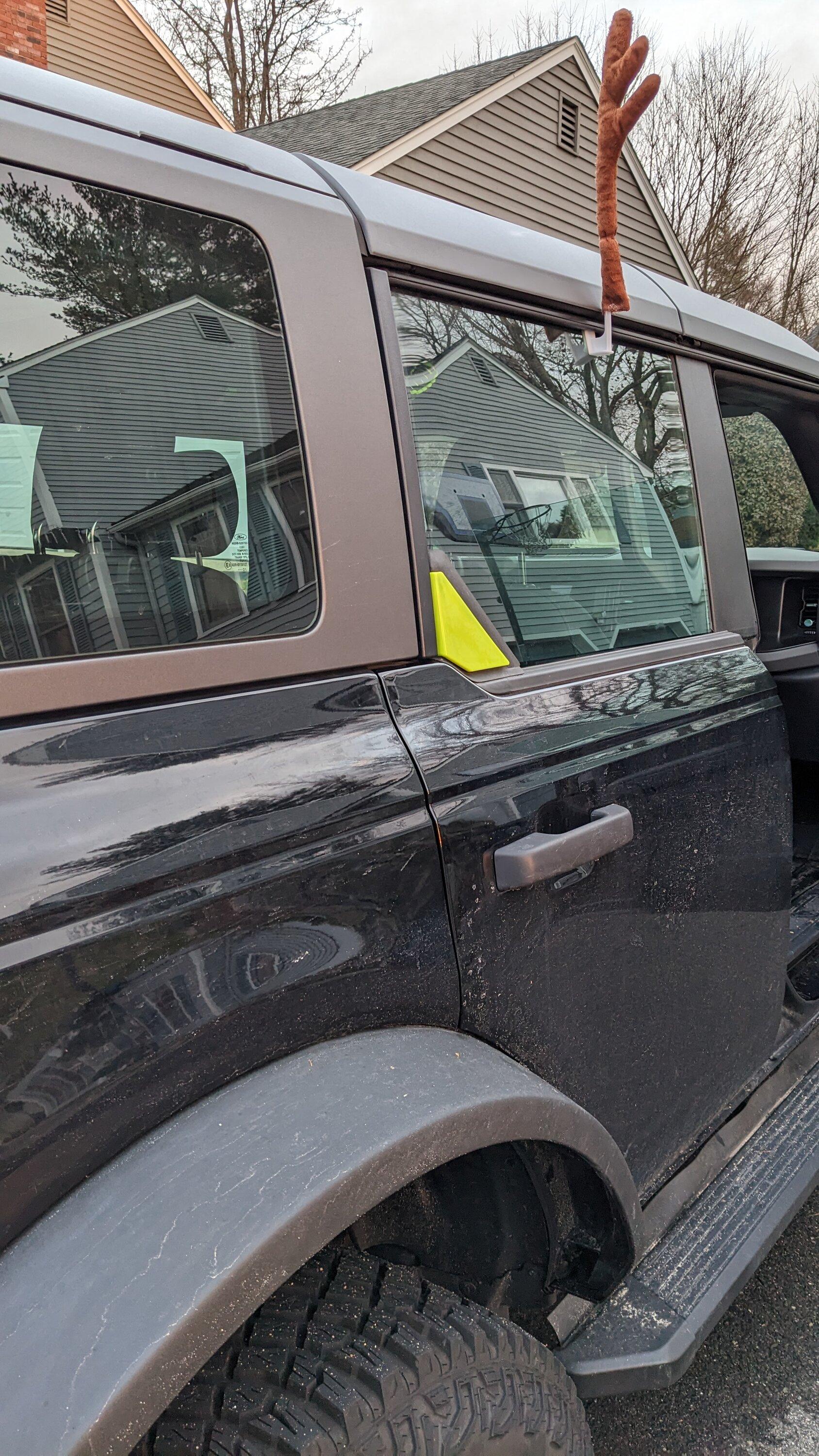 Ford Bronco What did you do TO / WITH your Bronco today? 👨🏻‍🔧🧰🚿🛠 PXL_20221217_205848515