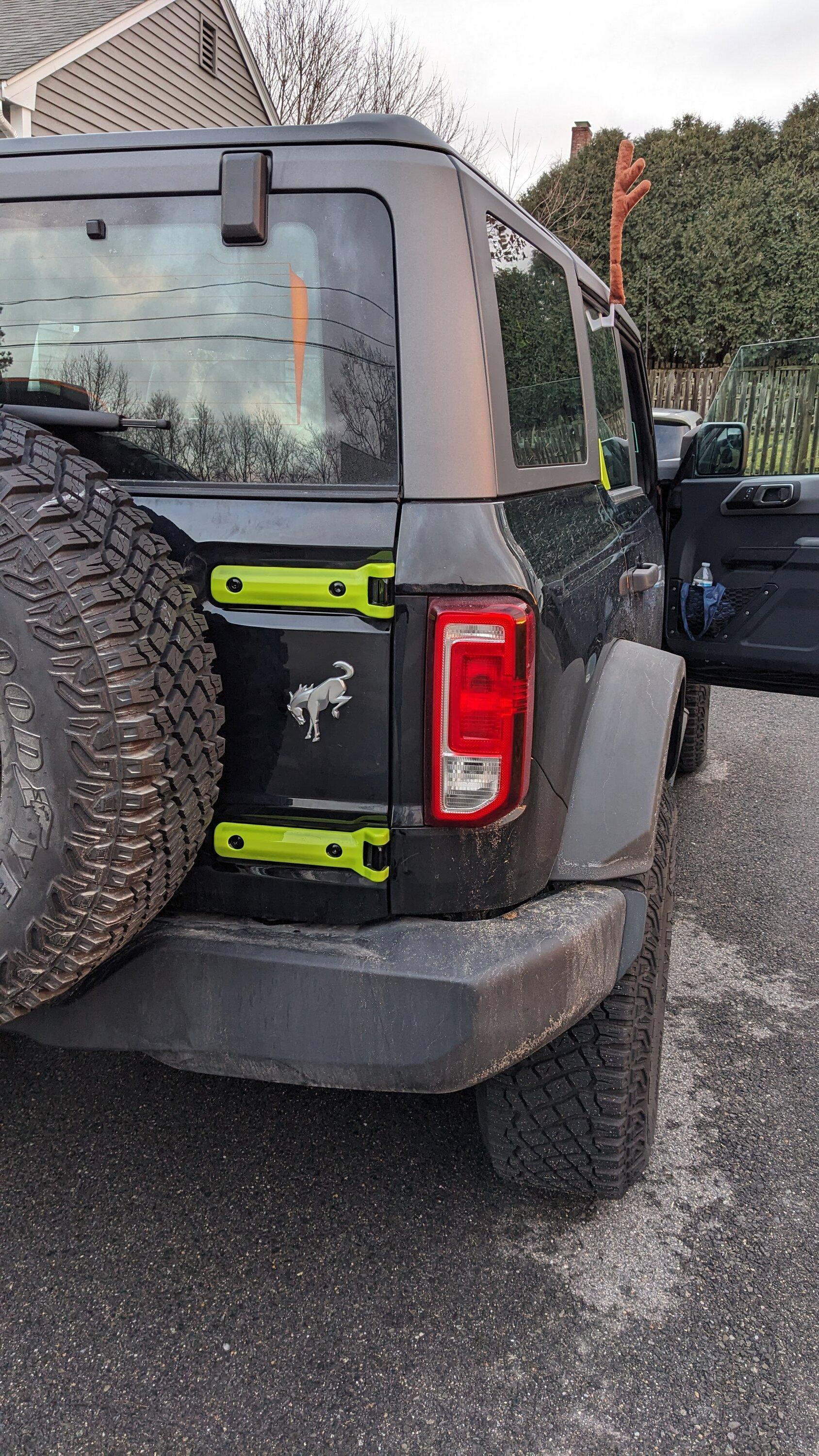 Ford Bronco What did you do TO / WITH your Bronco today? 👨🏻‍🔧🧰🚿🛠 PXL_20221217_205842184