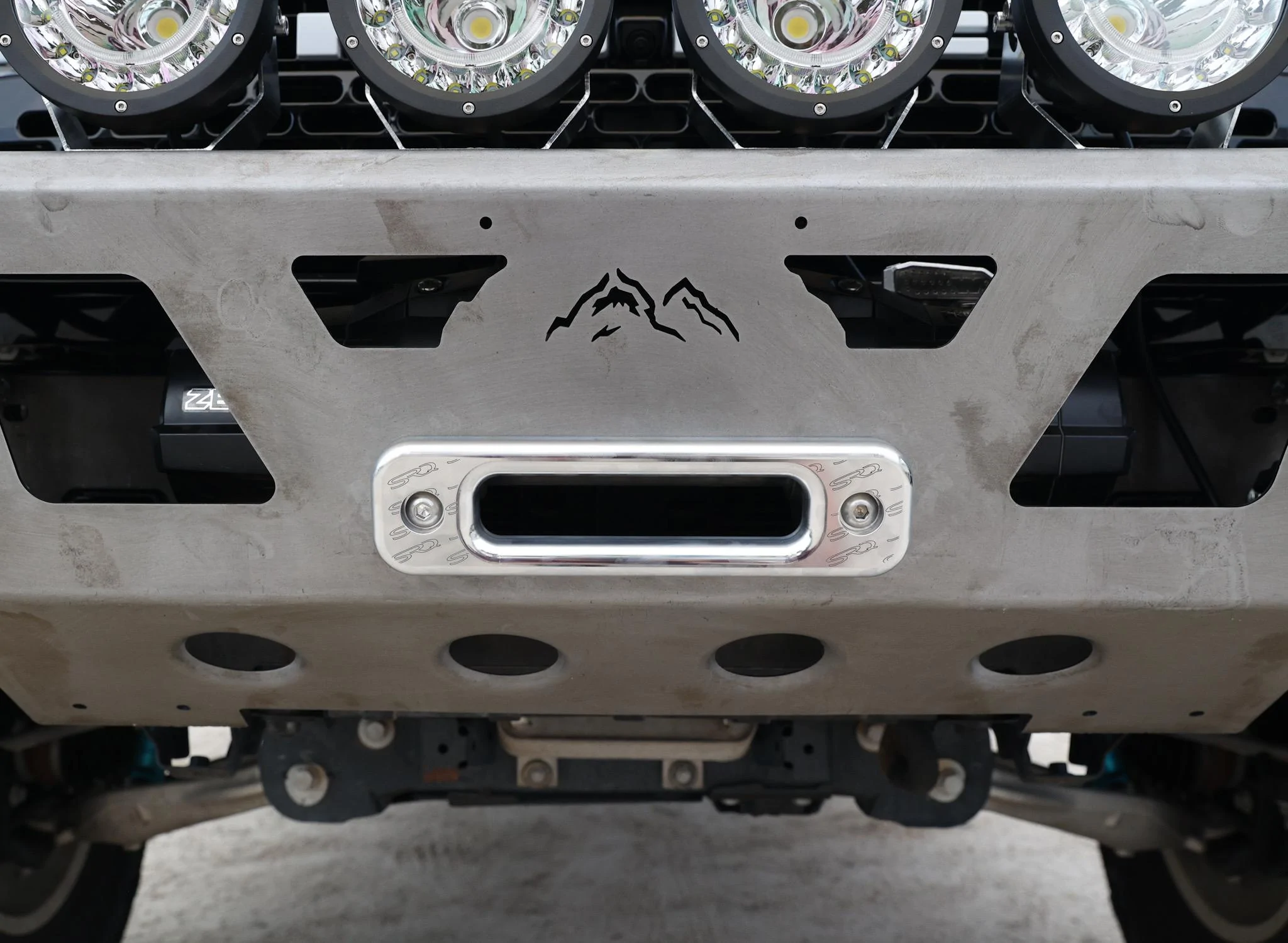Ford Bronco SRQ Fabrications Front Hybrid Winch Bumper Fairlead 2