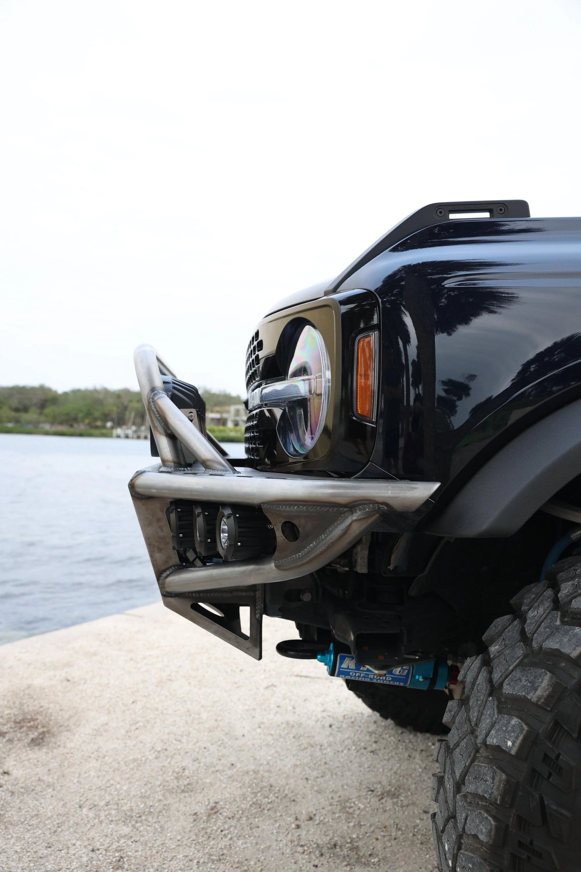 Ford Bronco SRQ Fabrications Front Hybrid Winch Bumper R6__2552