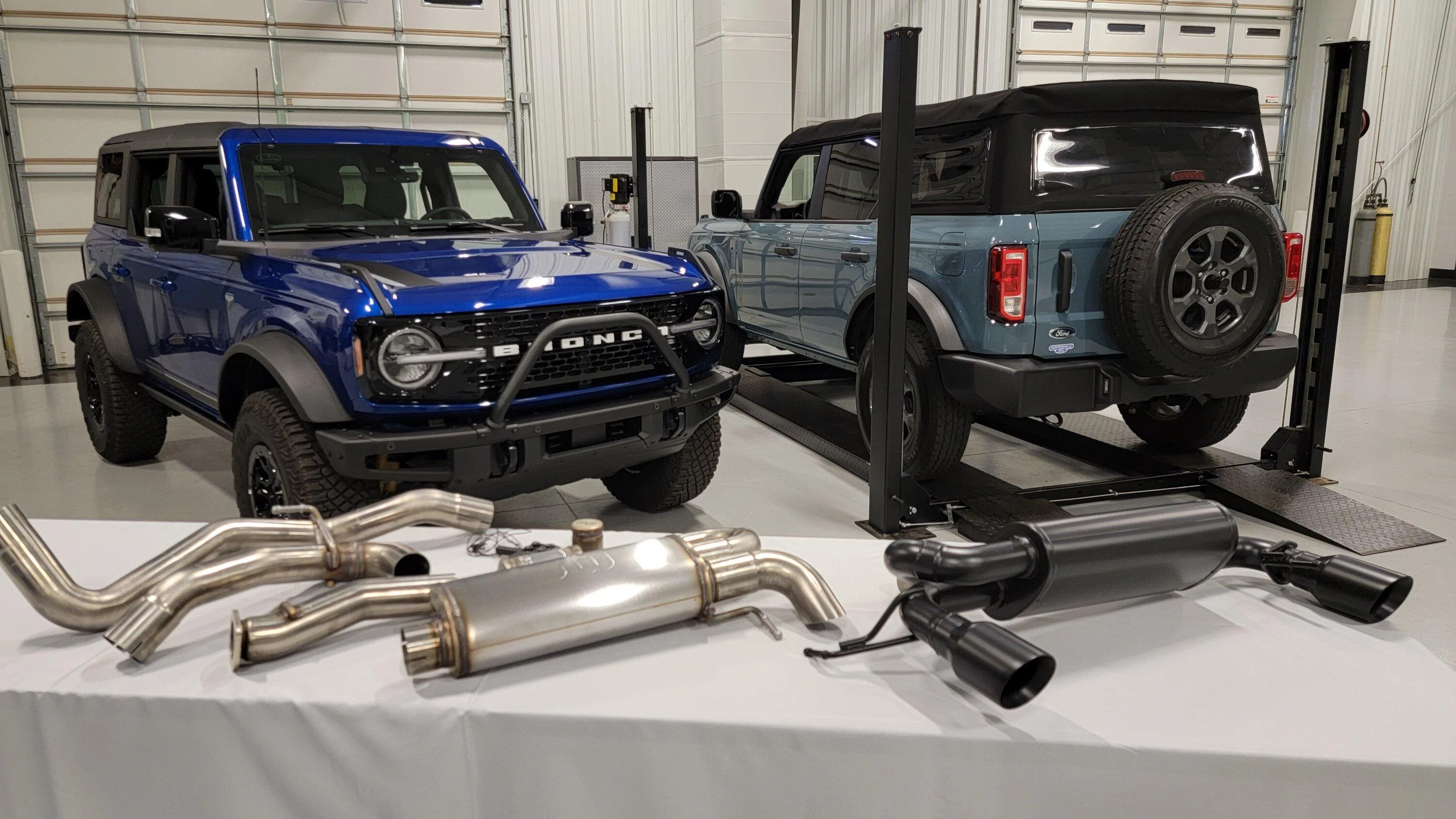Ford Bronco Joey Logano x MagnaFlow Overland & Street Series Exhausts 1671482405269