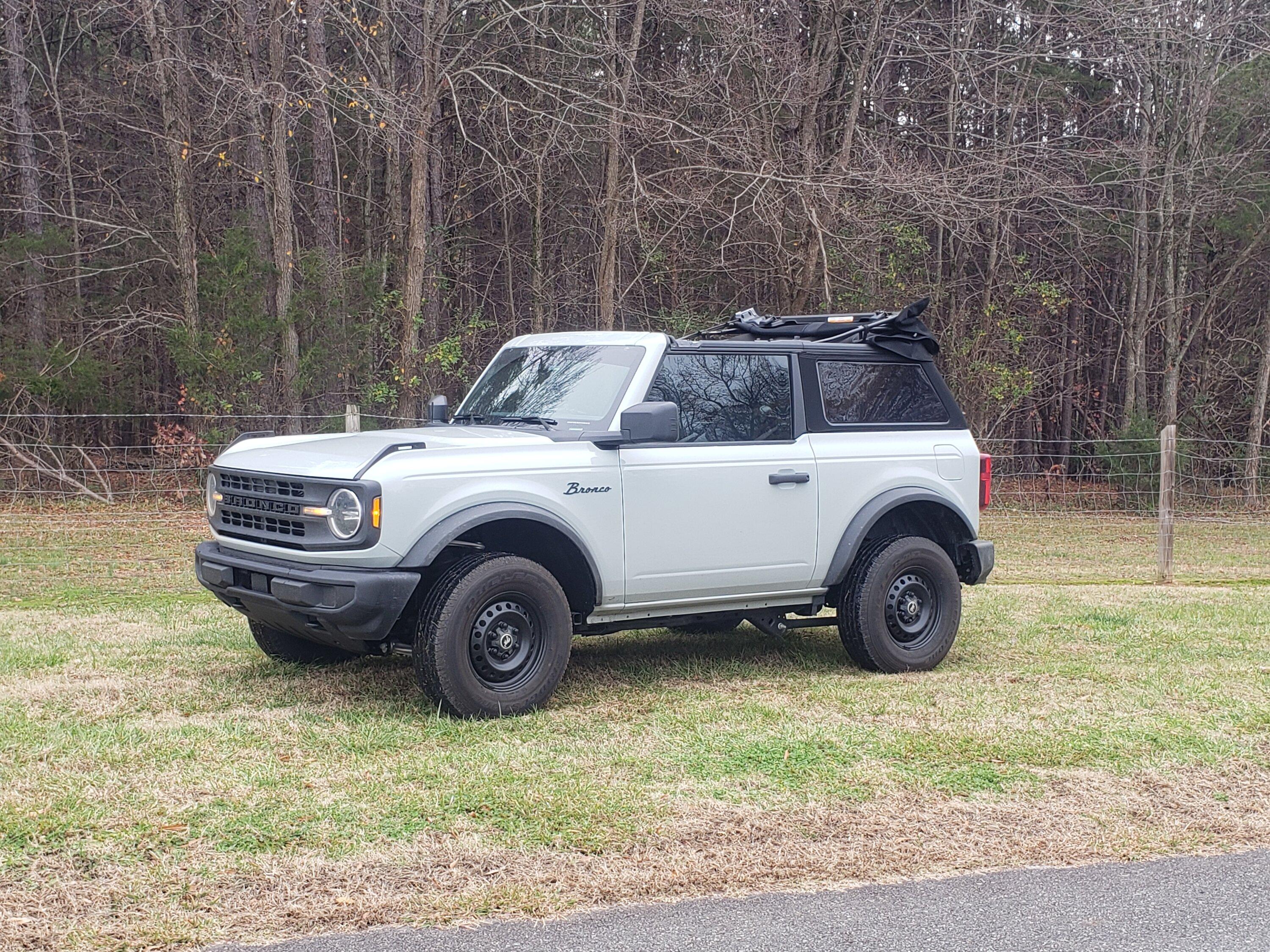 Ford Bronco Bronco Team 2 door. 20221210_130108