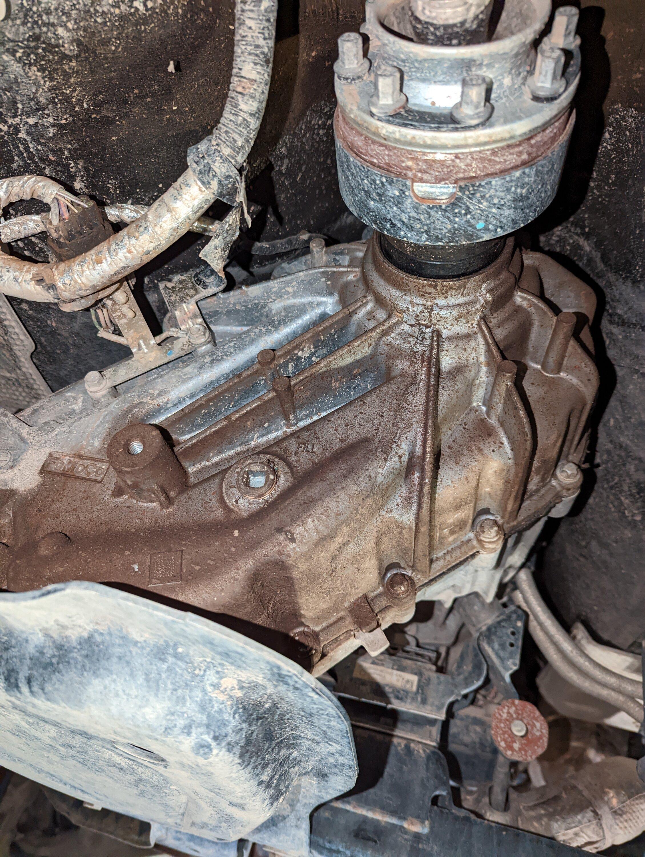 Ford Bronco Anyone else have a Transfer Case leak? PXL_20221115_041108849