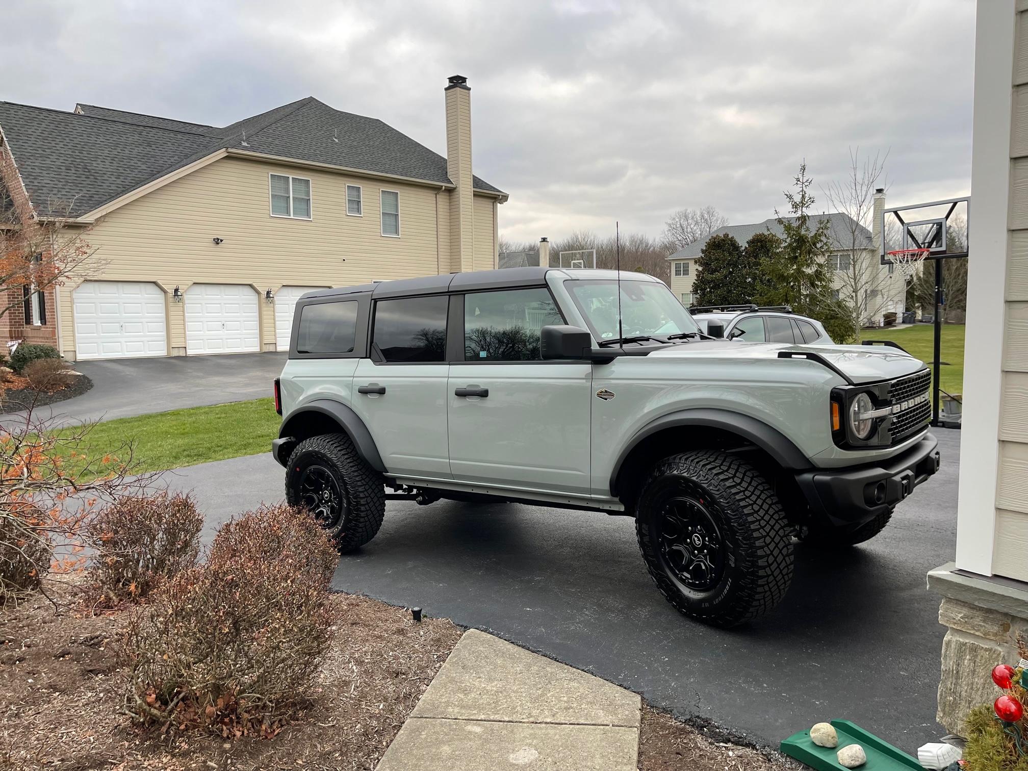 Ford Bronco 11/28/2022 Build Week IMG_6257