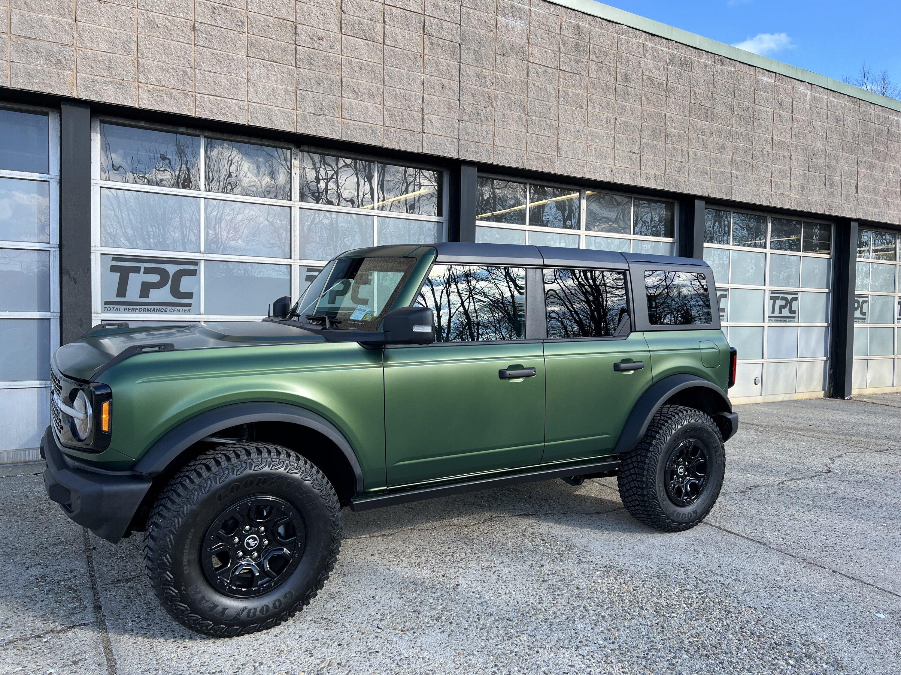Ford Bronco ERUPTION GREEN Bronco Club IMG_9019