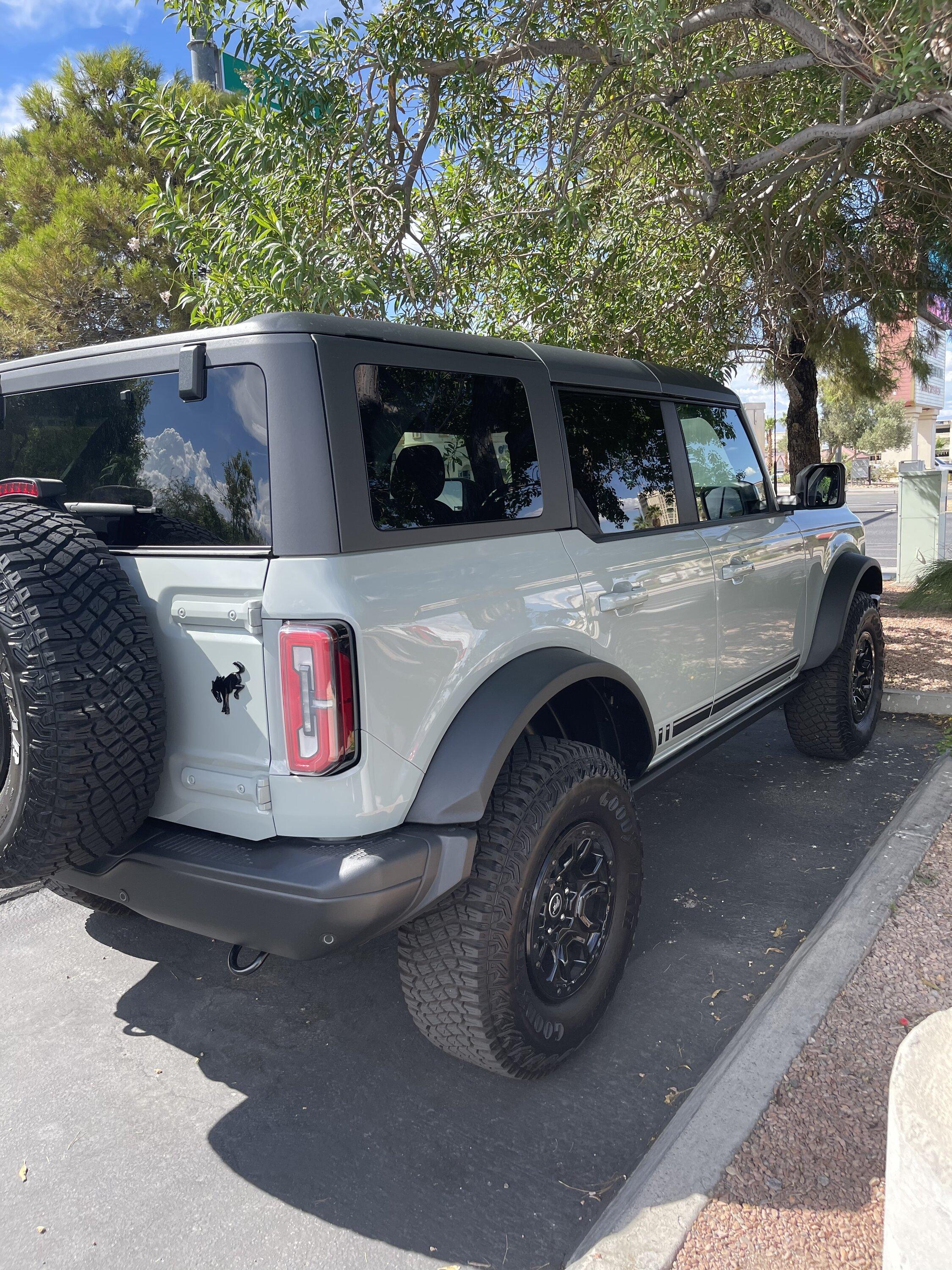 Ford Bronco CACTUS GRAY Bronco Club 5A2CA005-DC18-4F97-8B88-39FAB617C24F