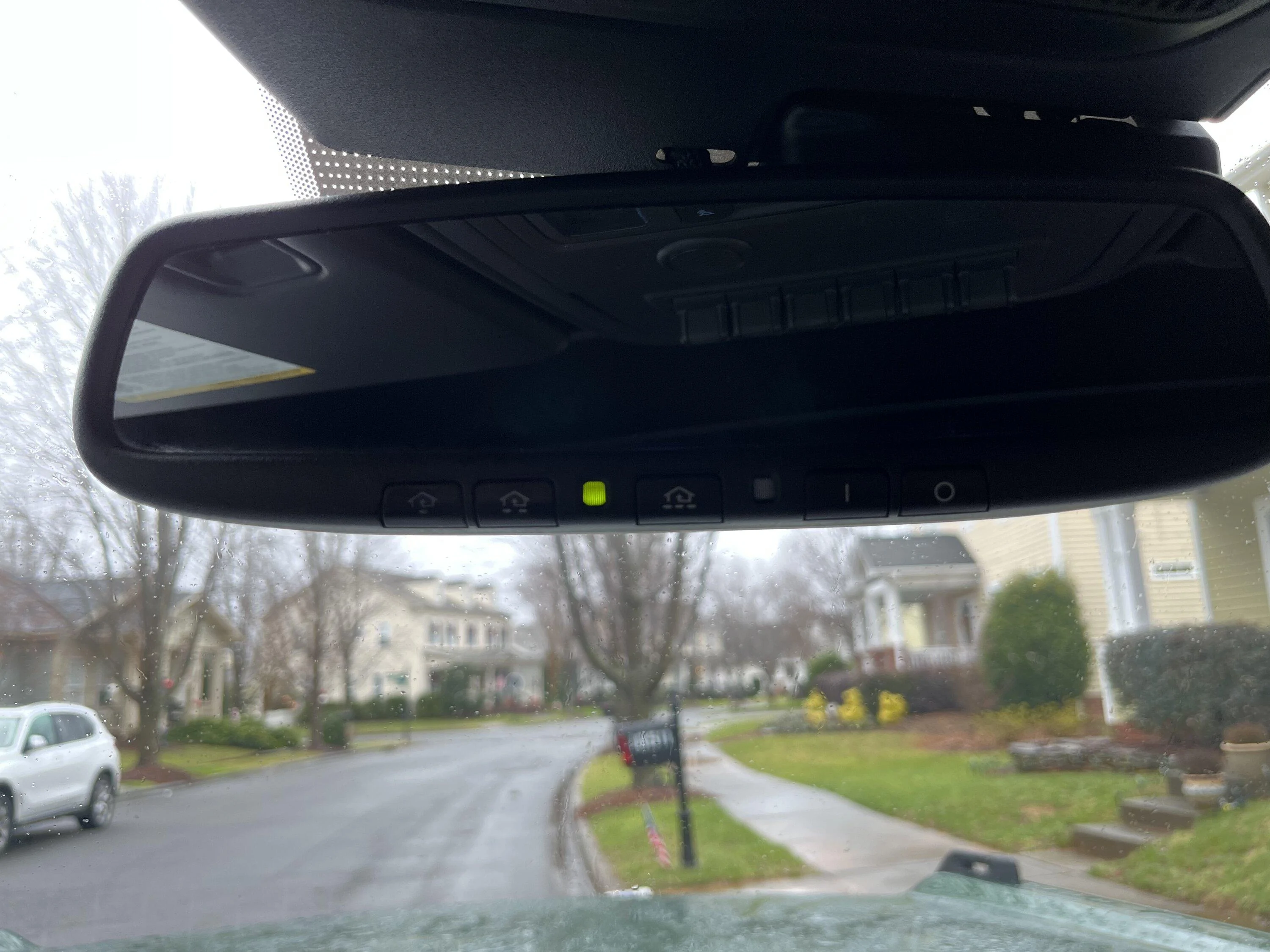 Ford Bronco Homelink/Auto dim mirror installed F8C86272-EB97-4F6D-A386-FC6B50FC4DD0