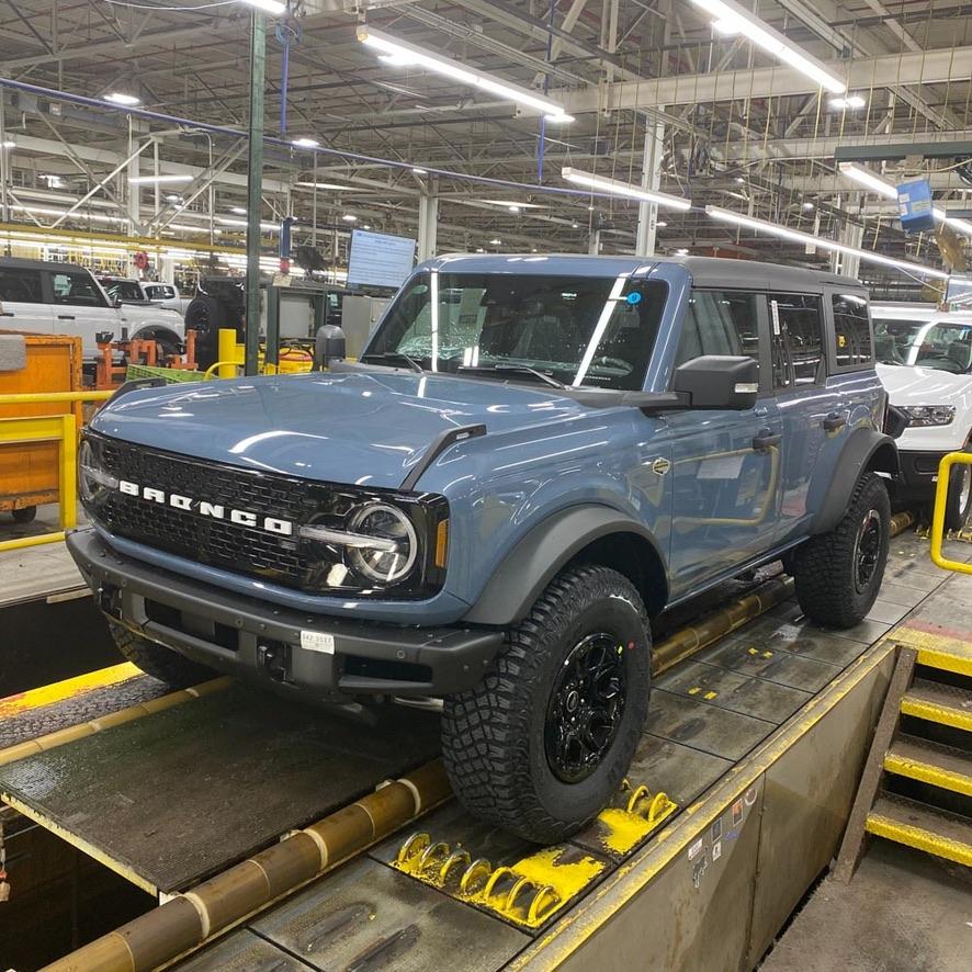 Ford Bronco 12/5/2022 Build week with spreadsheet BC73F0F5-0A42-46BA-BE37-F325EB447115_1_105_c