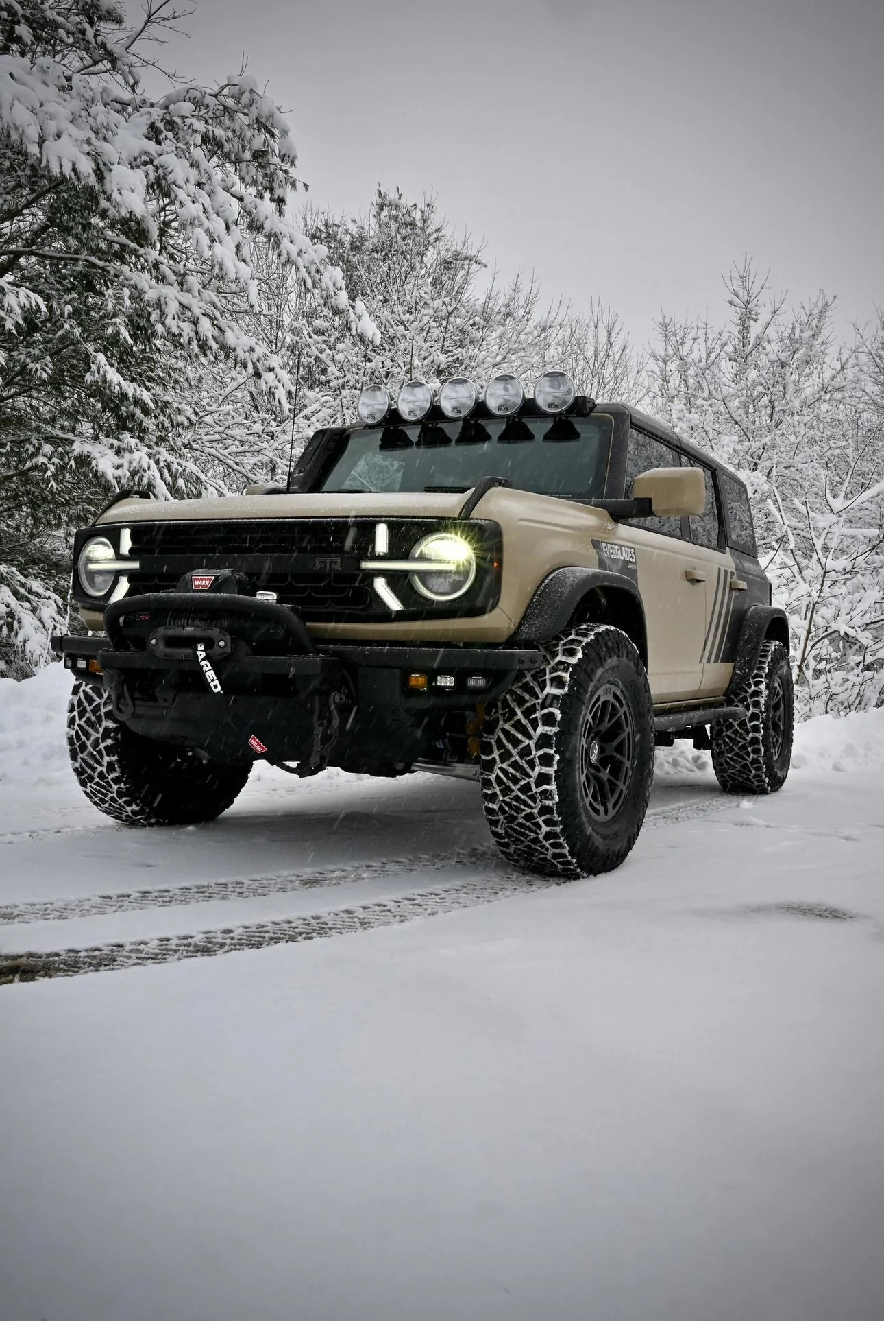 Ford Bronco RTR Bronco Everglades #25 adds RTR Bracket + Project X Light Bar Full Install IMG_3136 2