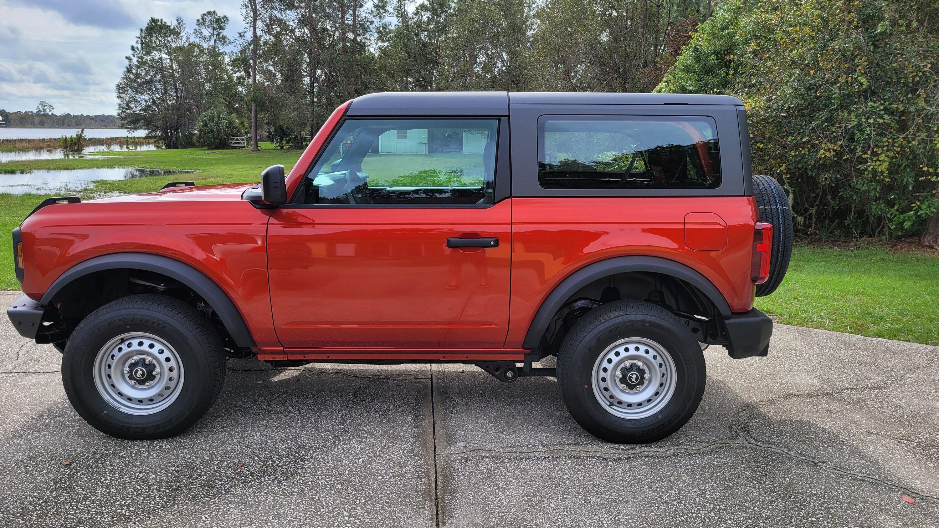 Ford Bronco HOT PEPPER RED Bronco Club 20221125_122238