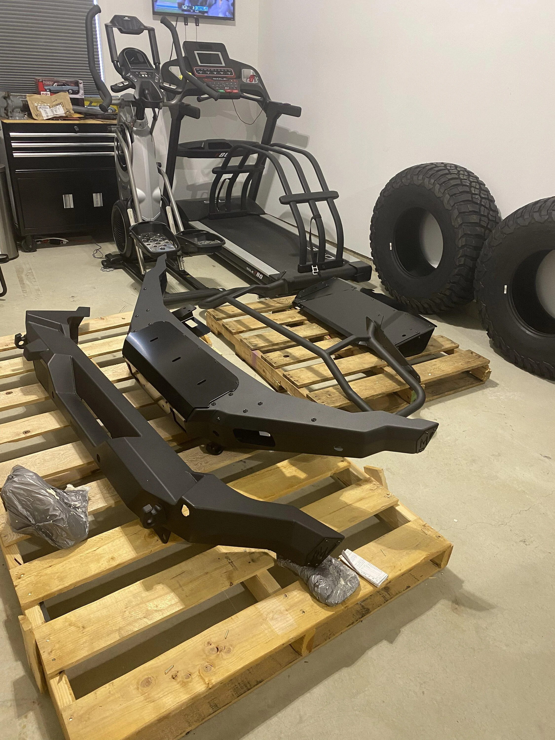 Ford Bronco Bronco Team 2 door. 7F1F754E-5684-4600-93E9-8B5B670A4329