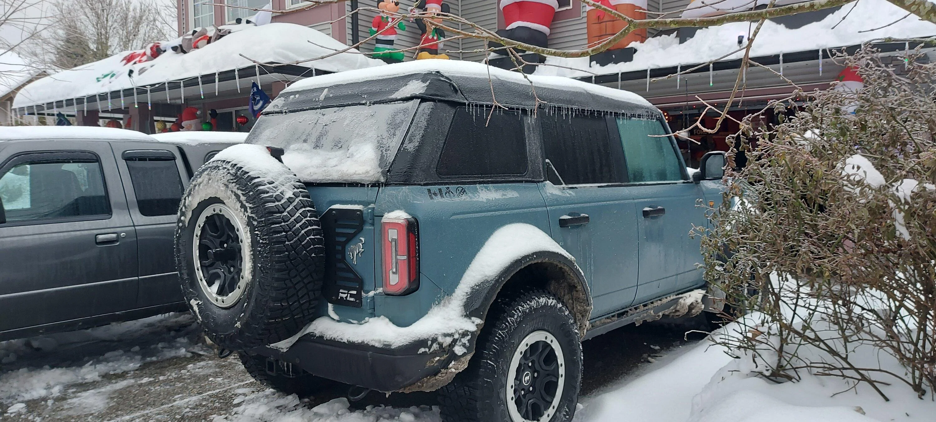Ford Bronco Soft Top in the Winter 20221223_140503