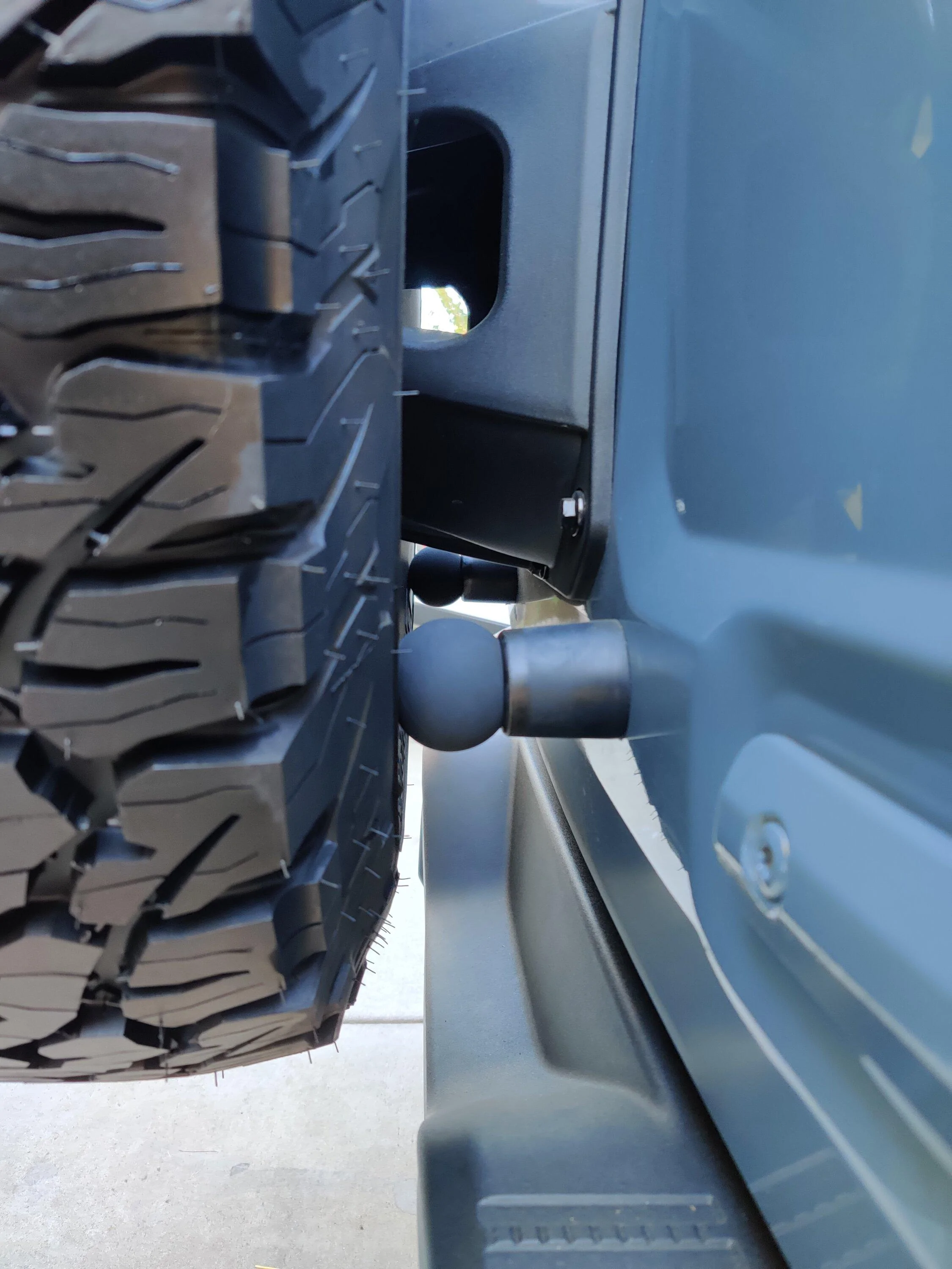 Ford Bronco Best solution for spare tire bushing gap with high offset wheels? IMG_20220827_163355