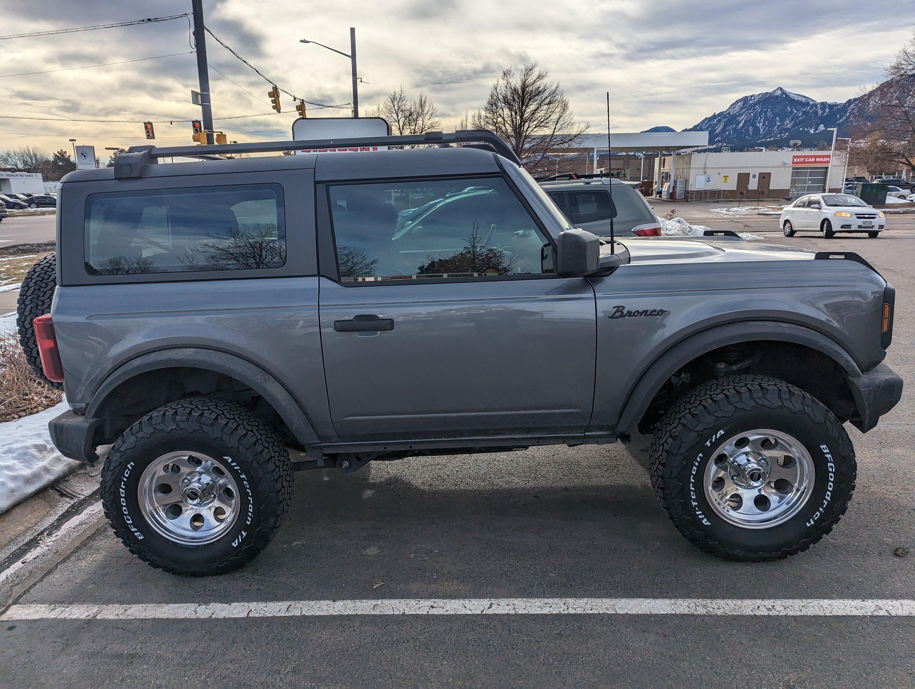Ford Bronco Show us your installed wheel / tire upgrades here! (Pics) PXL_20221227_180409166