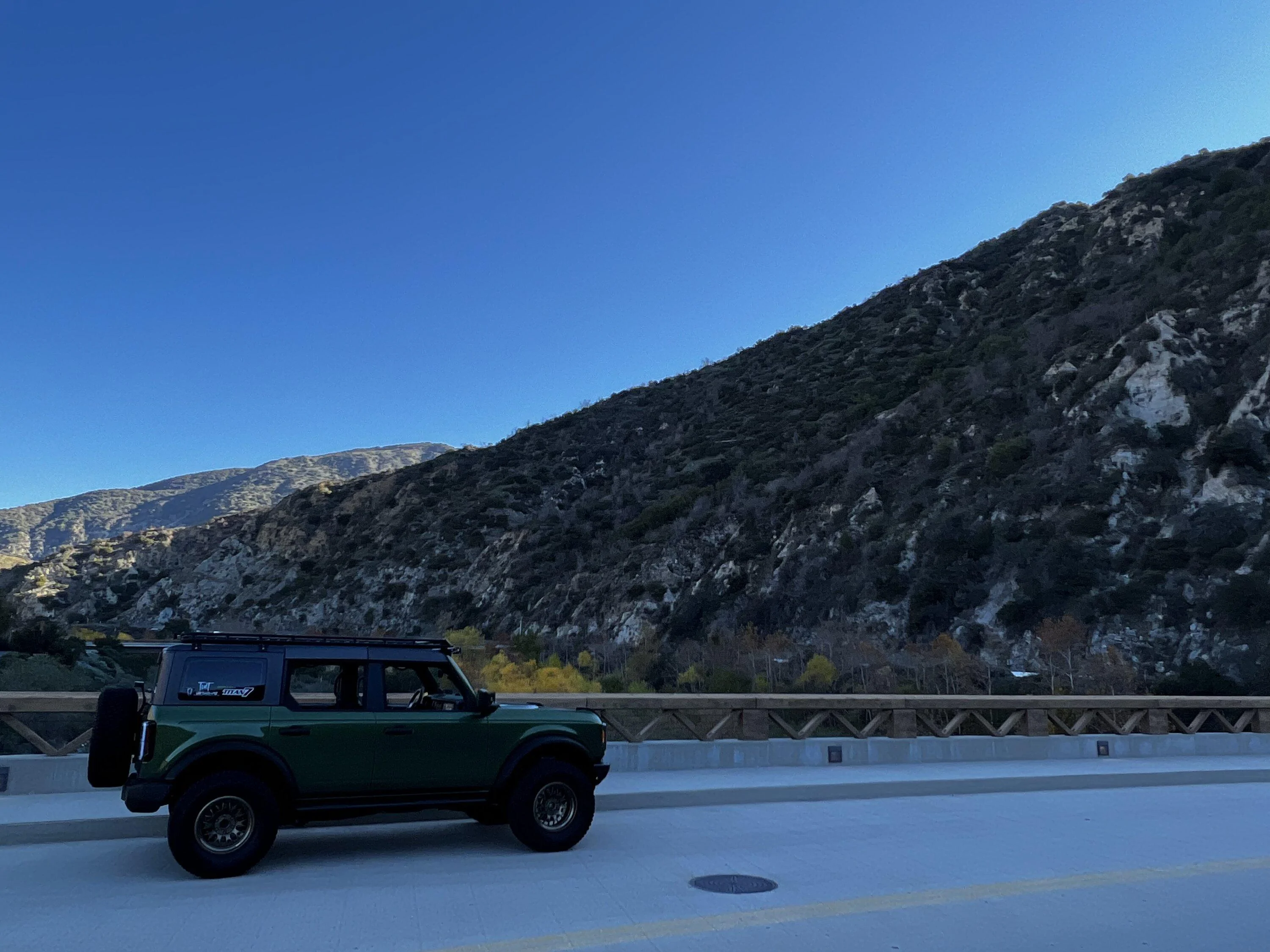 Ford Bronco ERUPTION GREEN Bronco Club 12986046-A122-4131-B867-E28B27754165