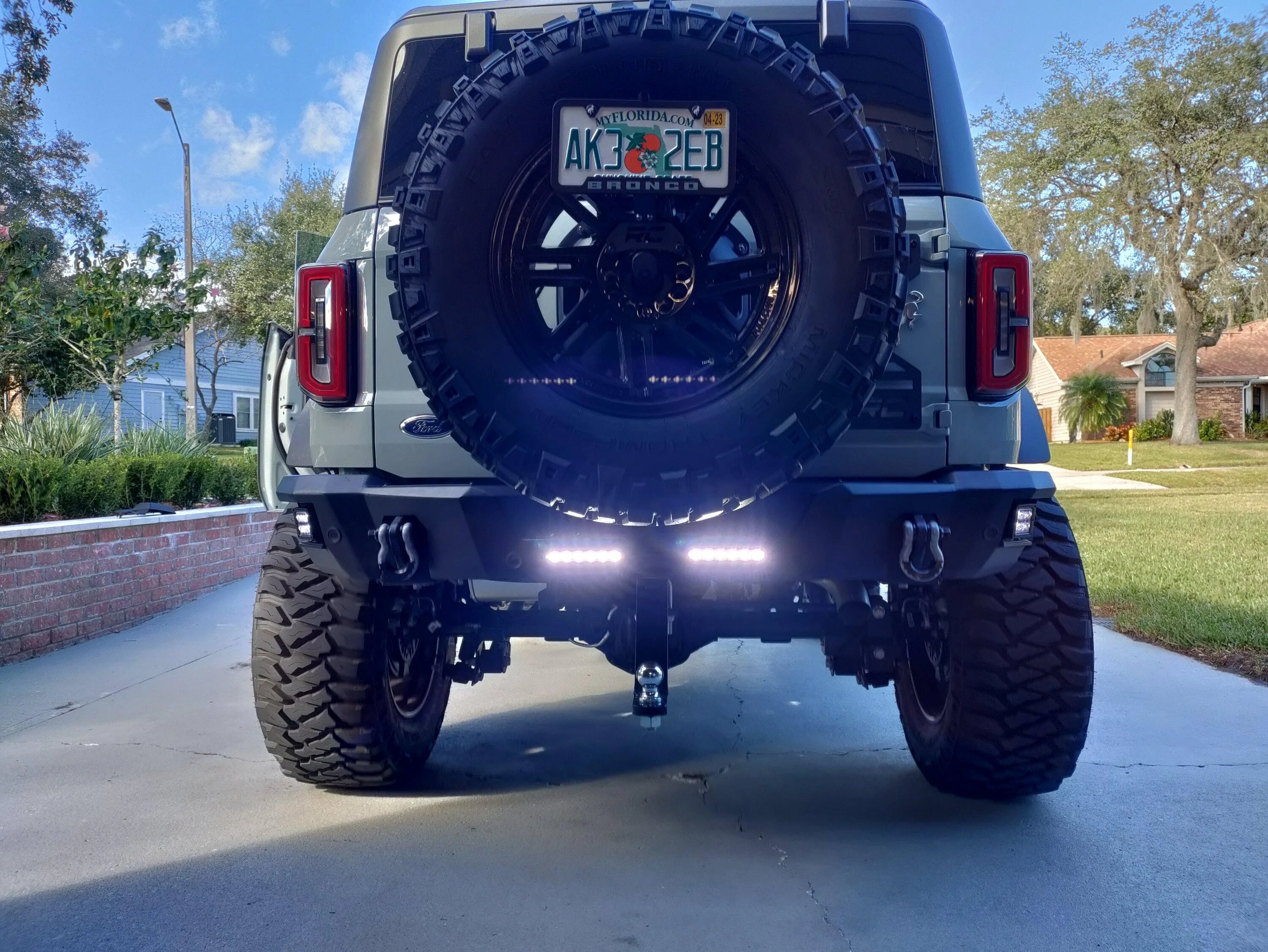 Ford Bronco New bumpers installed w/leds IMG_20221227_143201