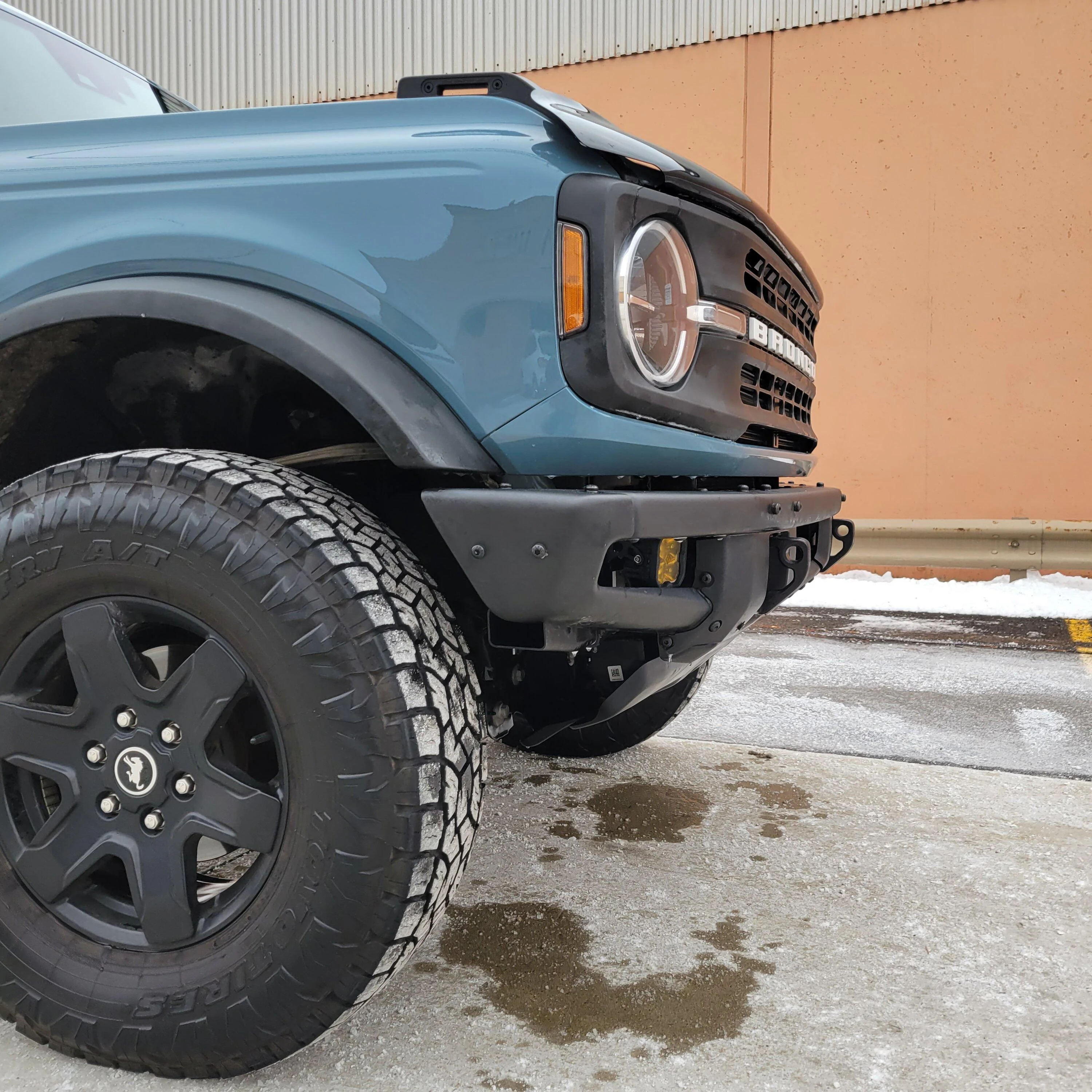 Ford Bronco Aeroskin II Hood Deflector Flutter Test 20221227_150300