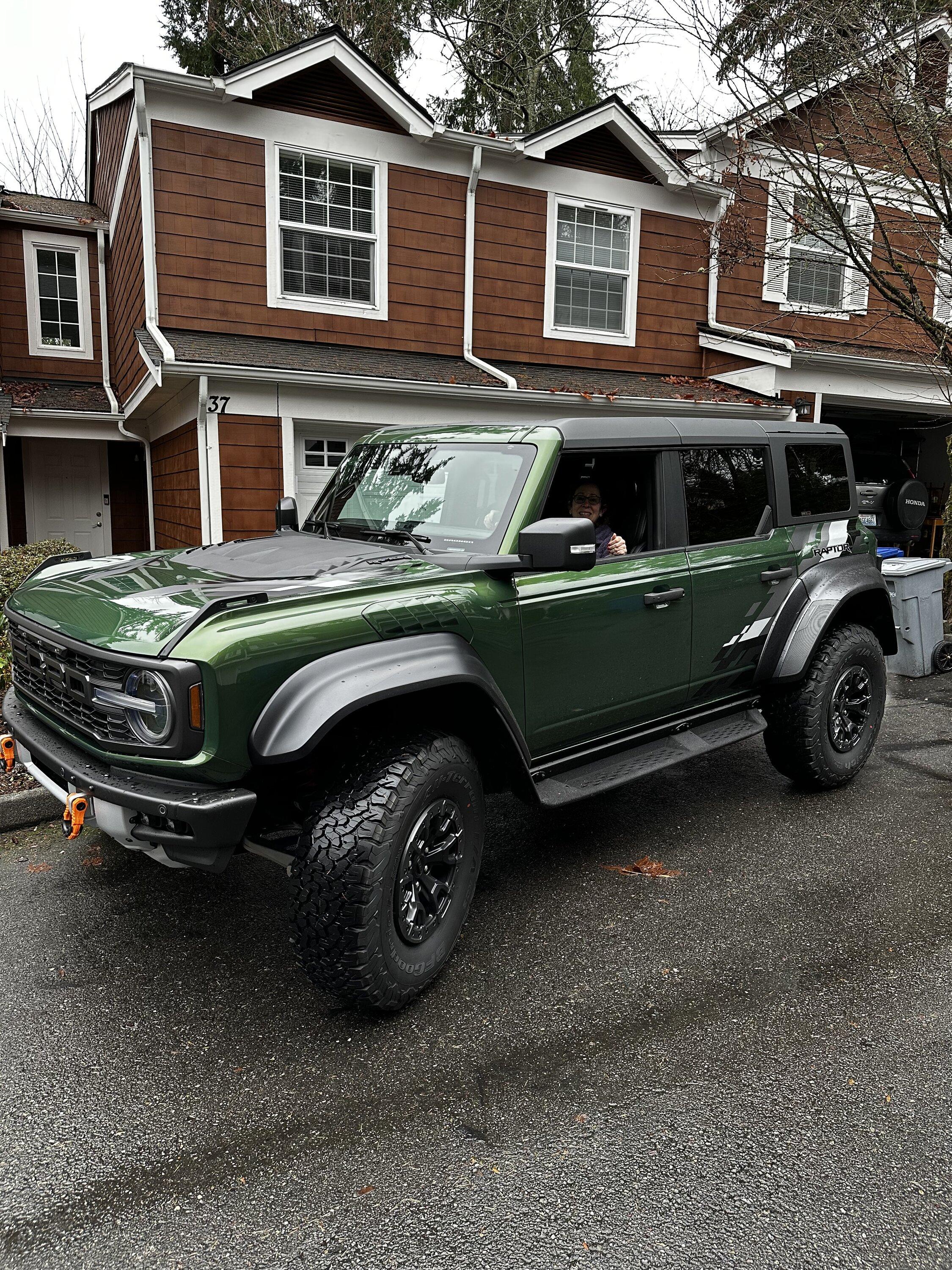 Ford Bronco ERUPTION GREEN Bronco RAPTOR Photos Thread 76B5402E-0613-4485-B17B-9CE63D6DEB89