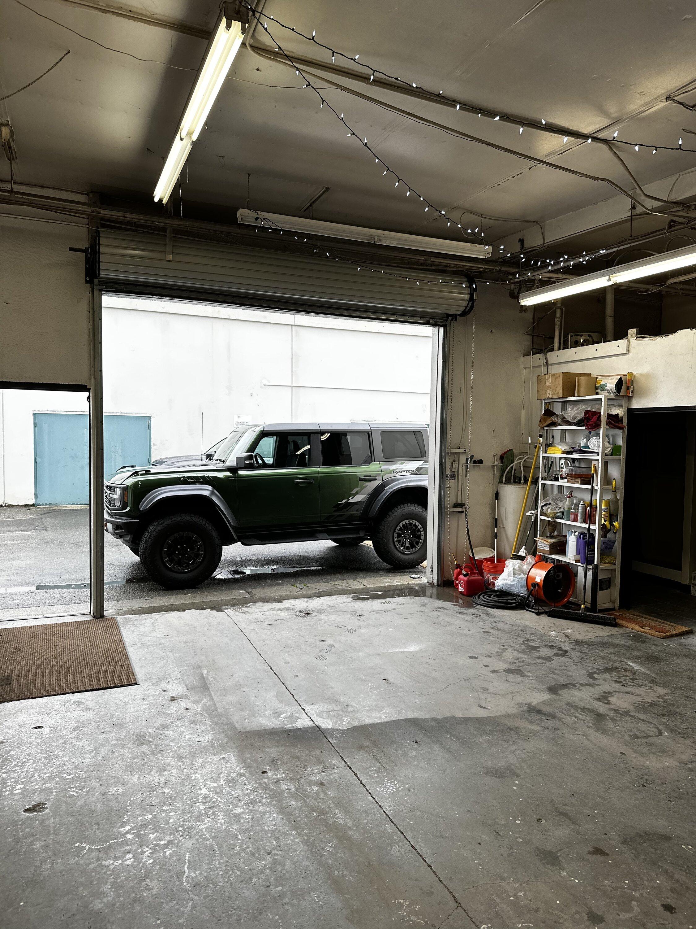 Ford Bronco ERUPTION GREEN Bronco RAPTOR Photos Thread E42AEA62-37D1-401F-933F-72A52161DFD8