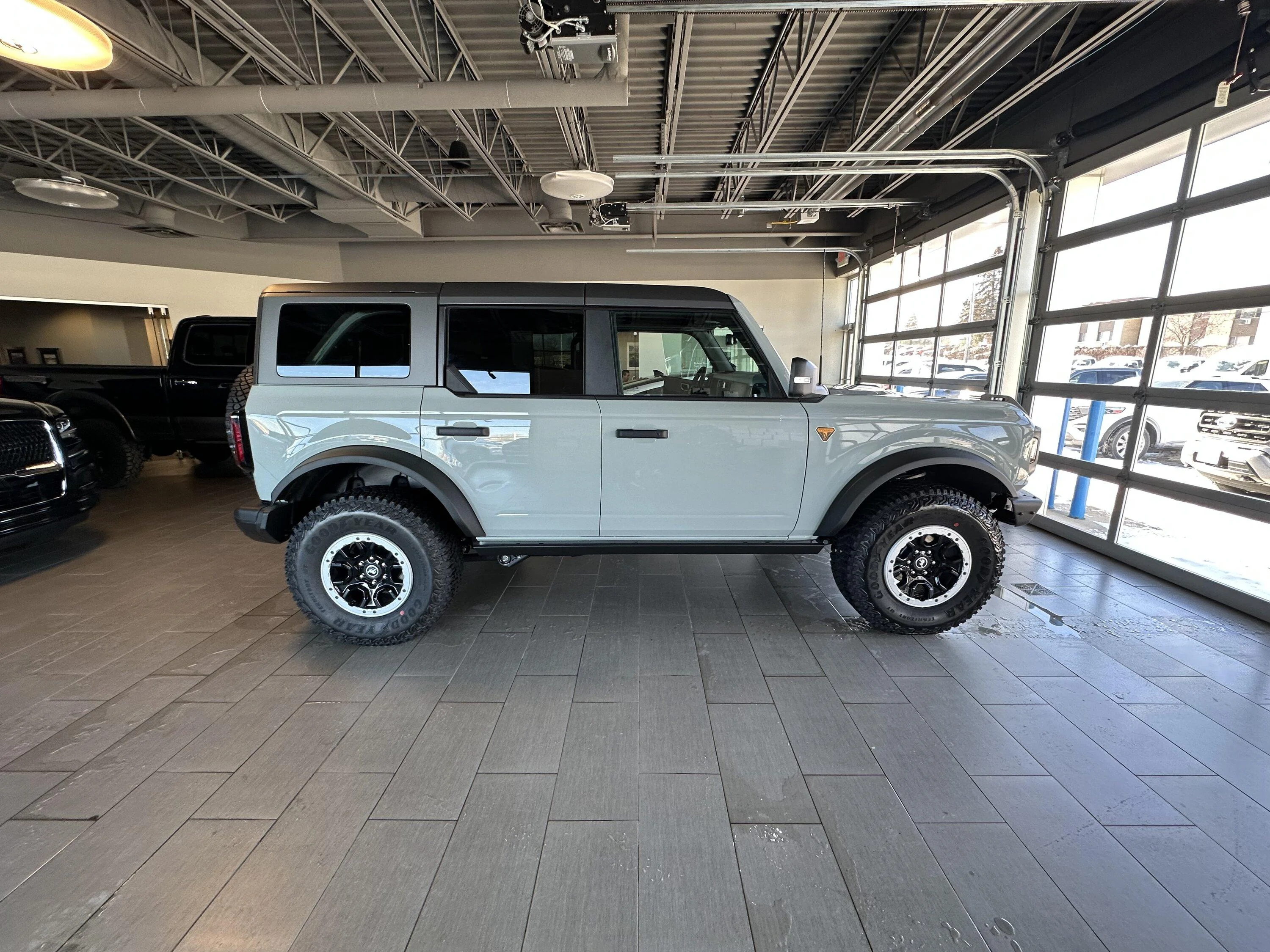 Ford Bronco CACTUS GRAY Bronco Club ED8C4CA5-5546-4F9F-B9C4-0973B185D584
