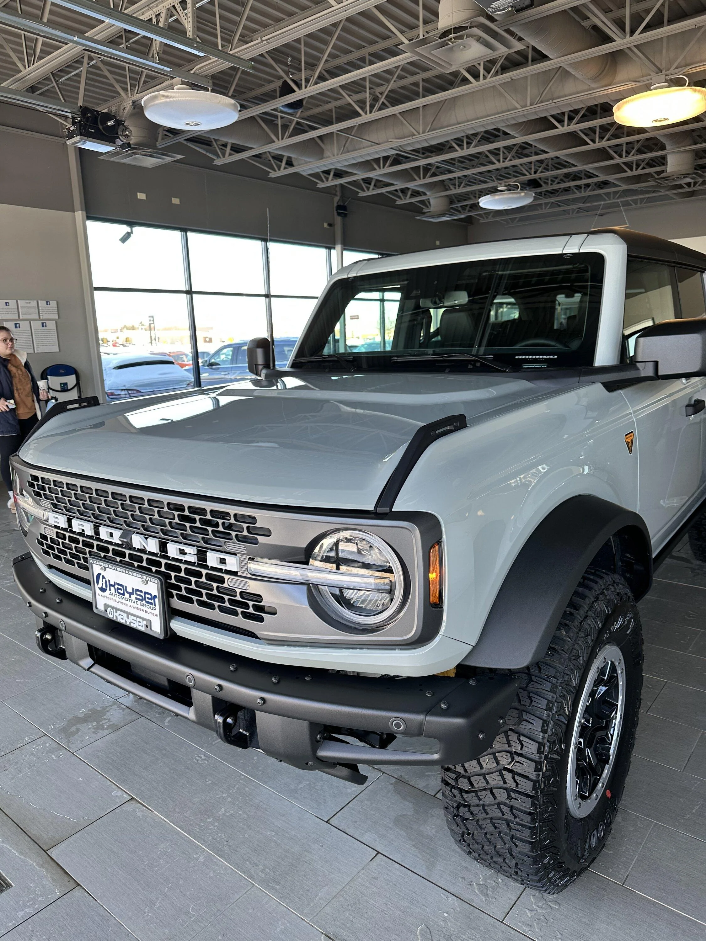 Ford Bronco CACTUS GRAY Bronco Club 6A6A4DA6-3A14-410C-B063-EFC6DEE0A43A