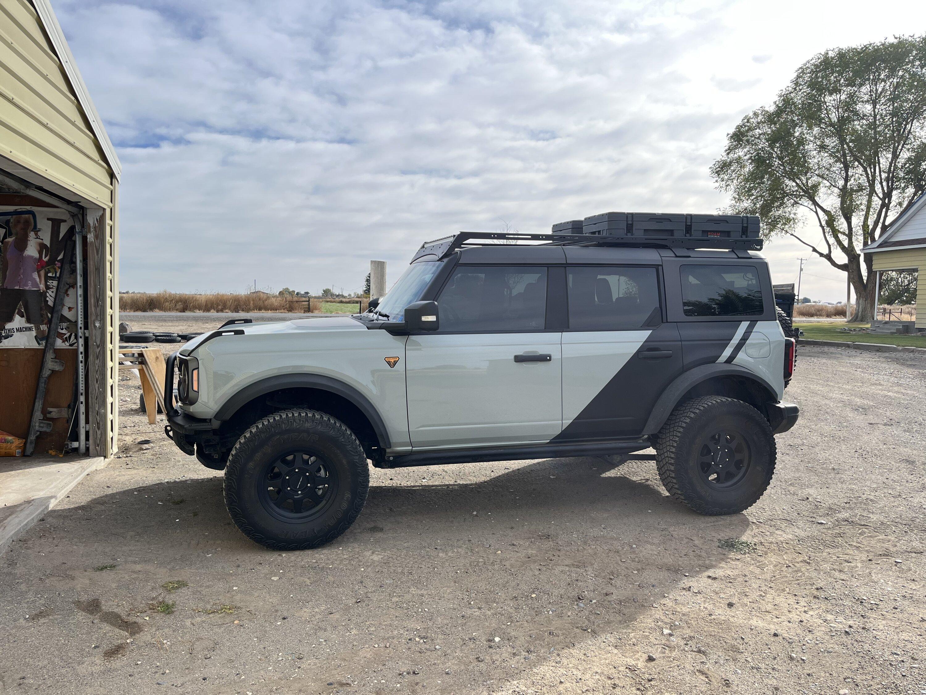 Ford Bronco Squeaky TrailRax Roof rack AB76464C-E660-4993-BBD6-15D892A00243
